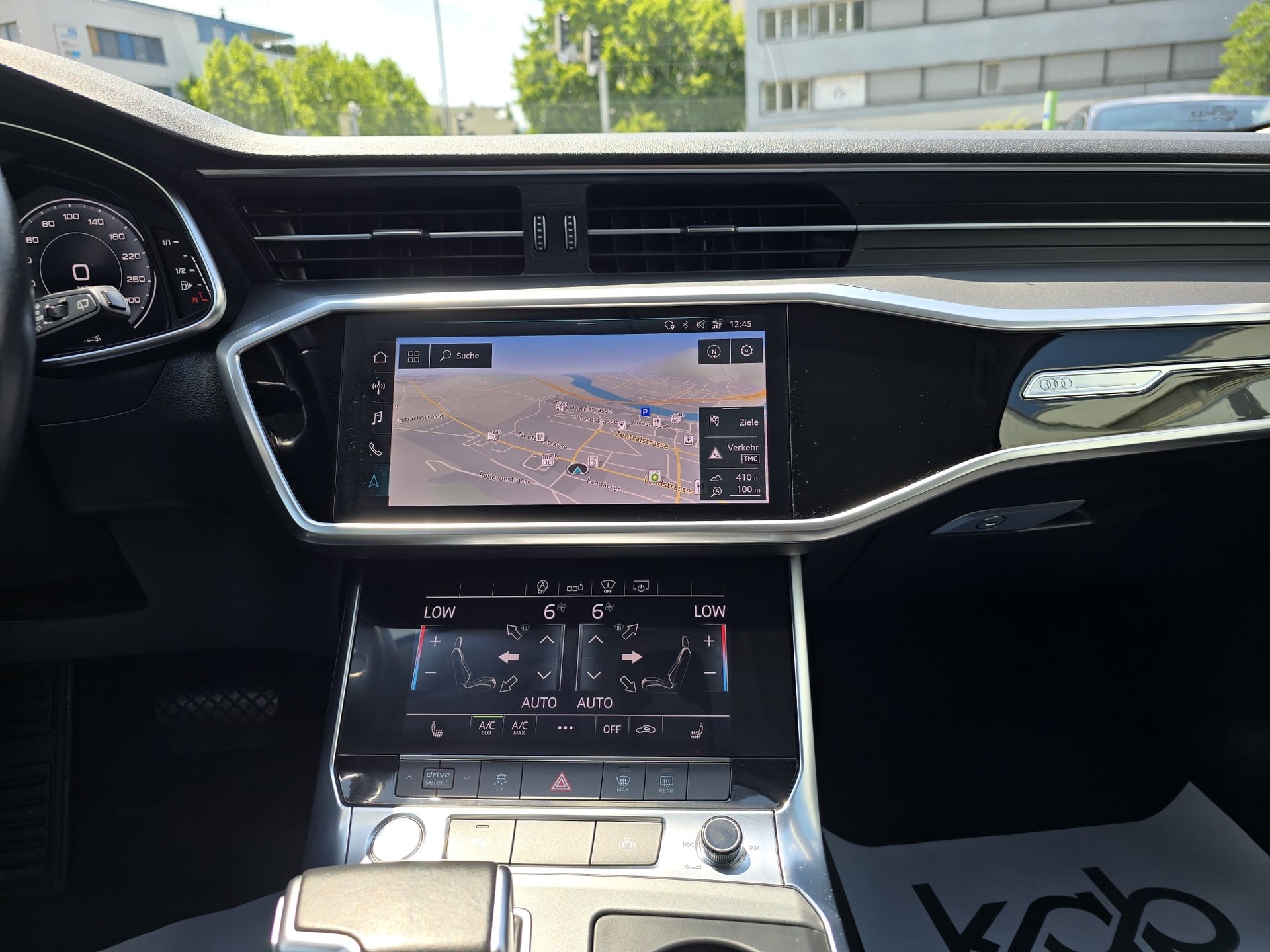 AUDI A6 Avant 40 TDI Design S-tronic-image-10