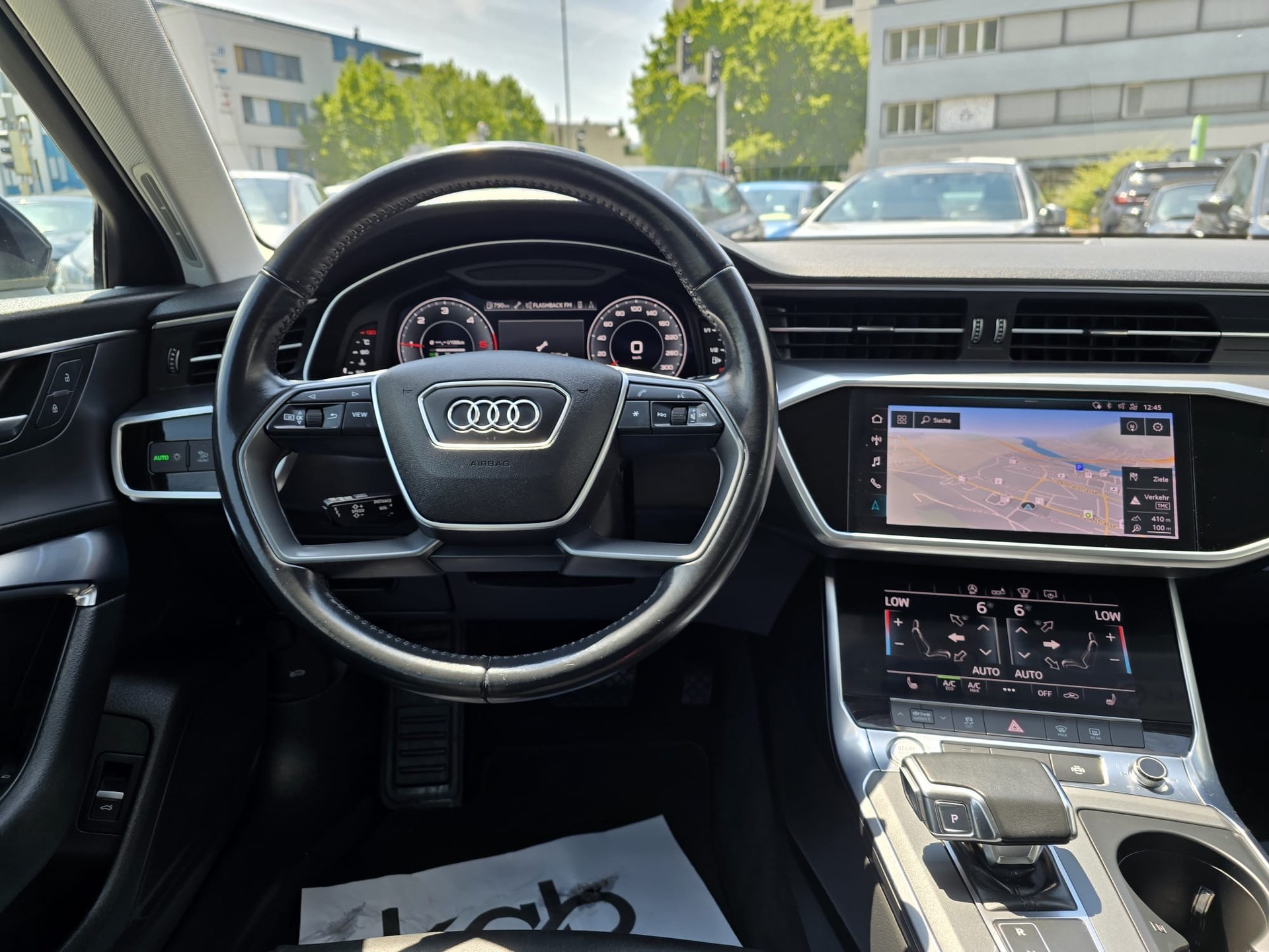 AUDI A6 Avant 40 TDI Design S-tronic-image-9