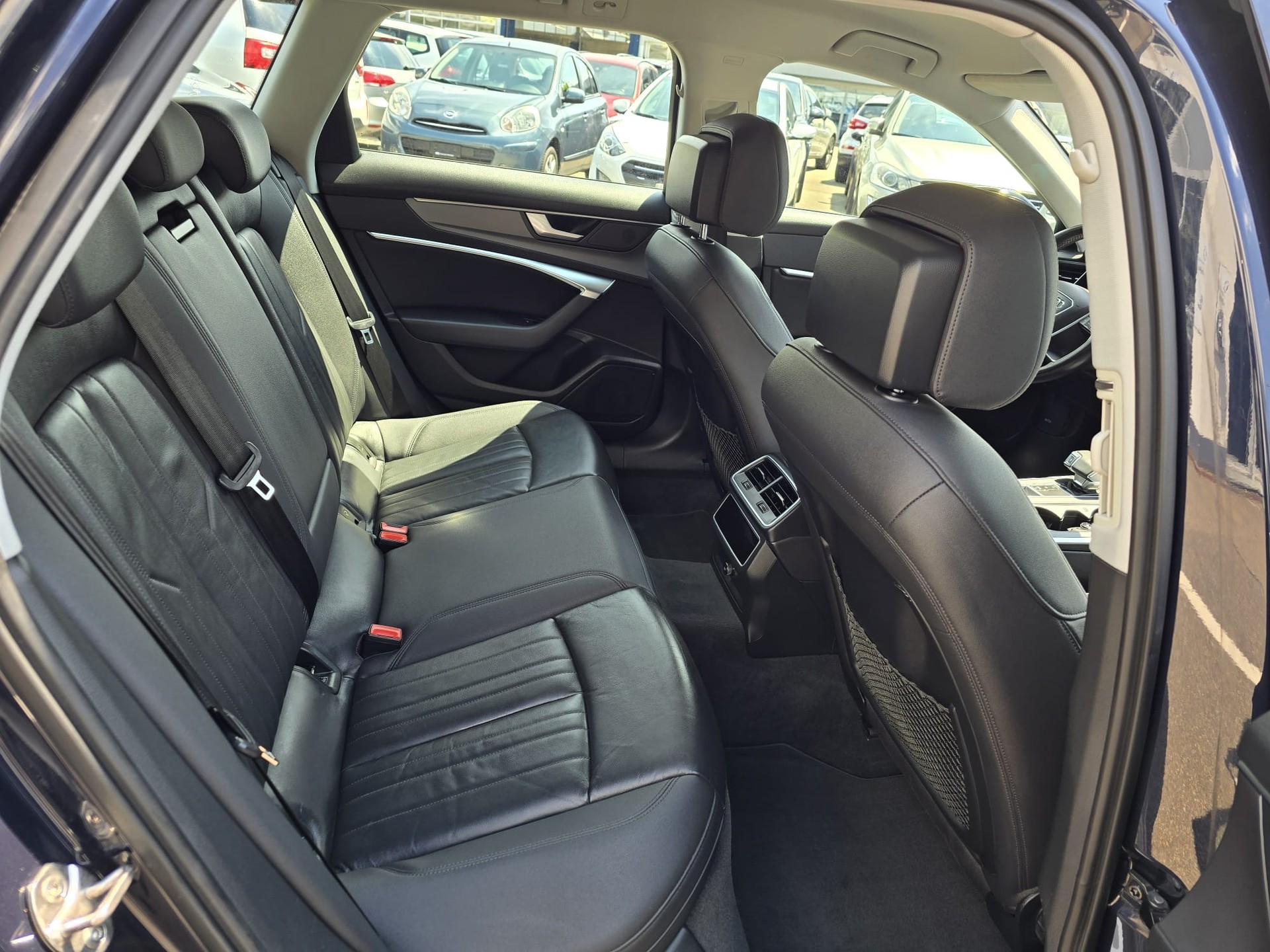 AUDI A6 Avant 40 TDI Design S-tronic-image-22