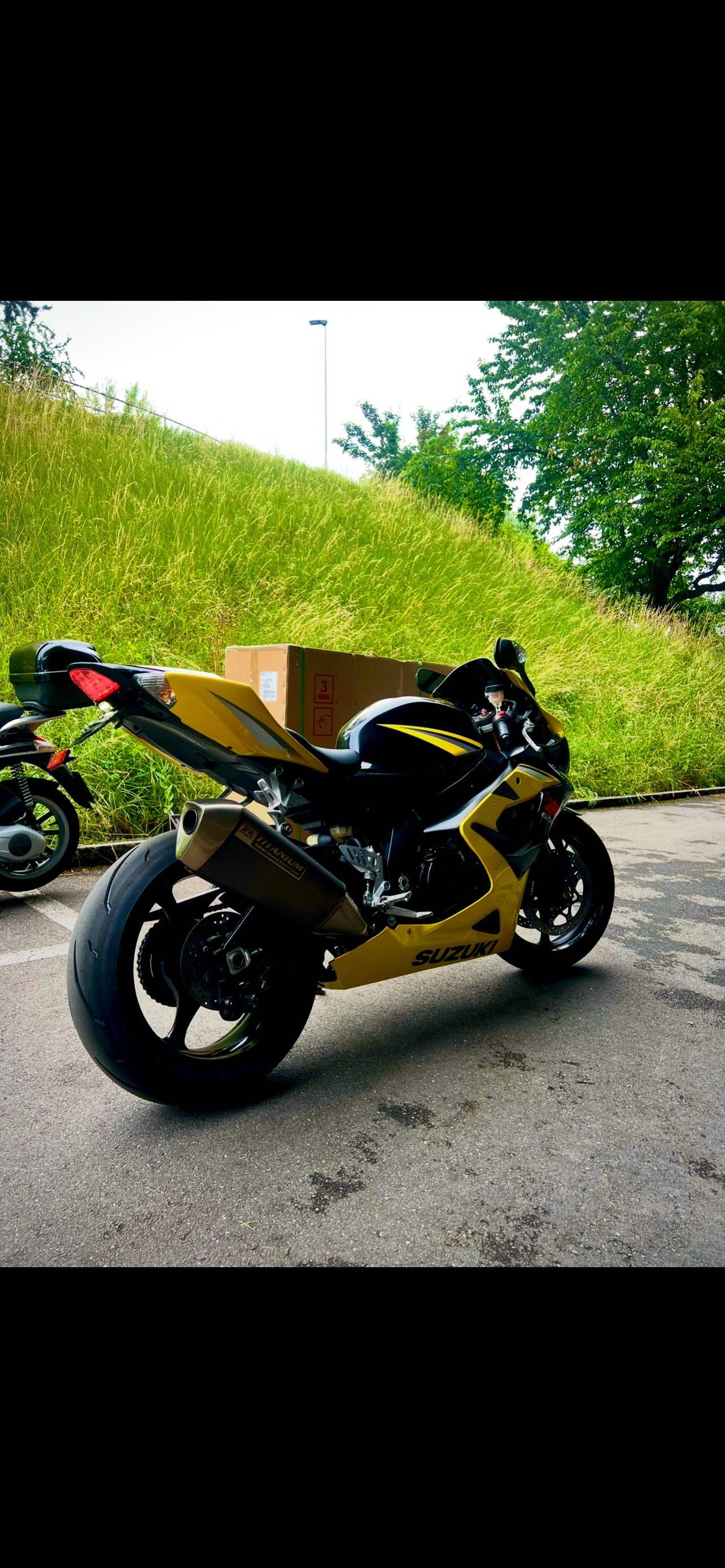 SUZUKI GSX-R 1000 K5/K6-image-0