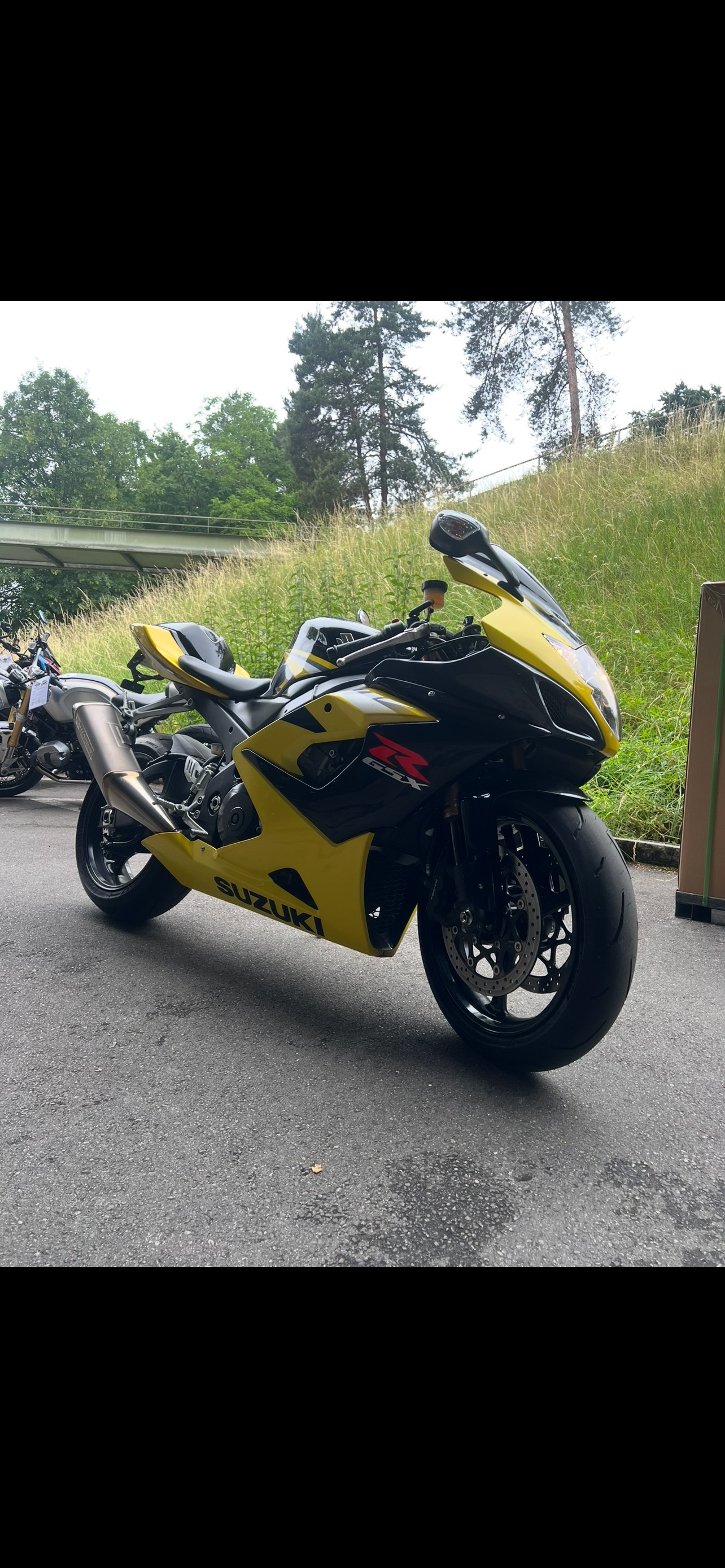 SUZUKI GSX-R 1000 K5/K6-image-1