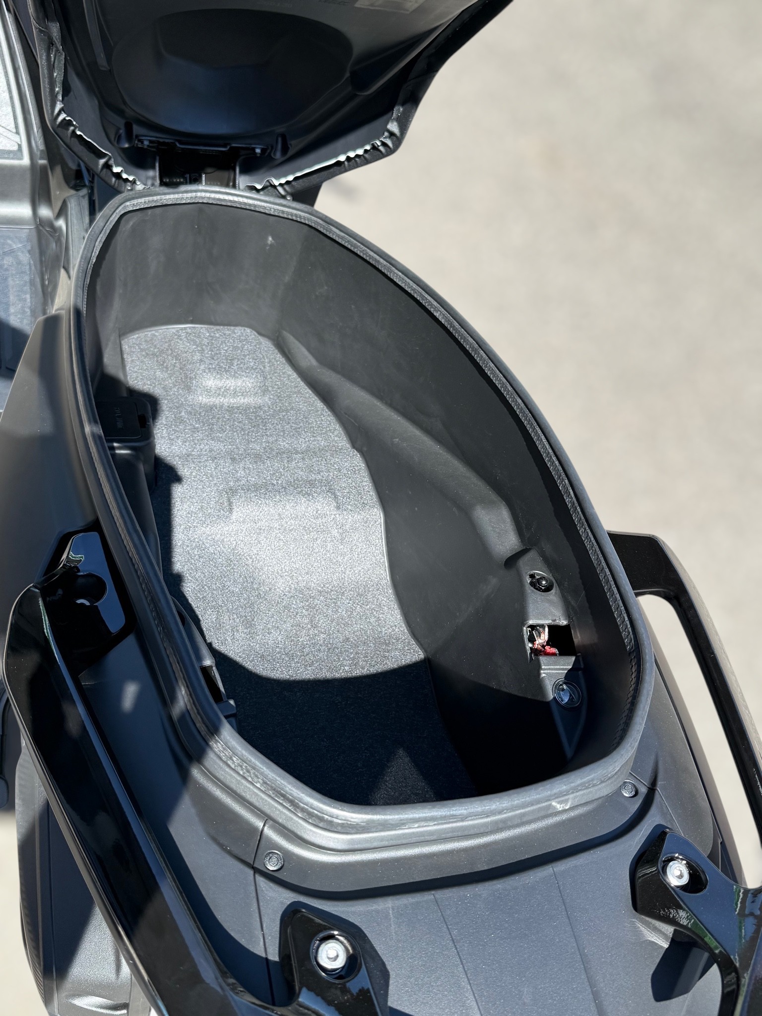 KYMCO Downtown 350 GT-image-2