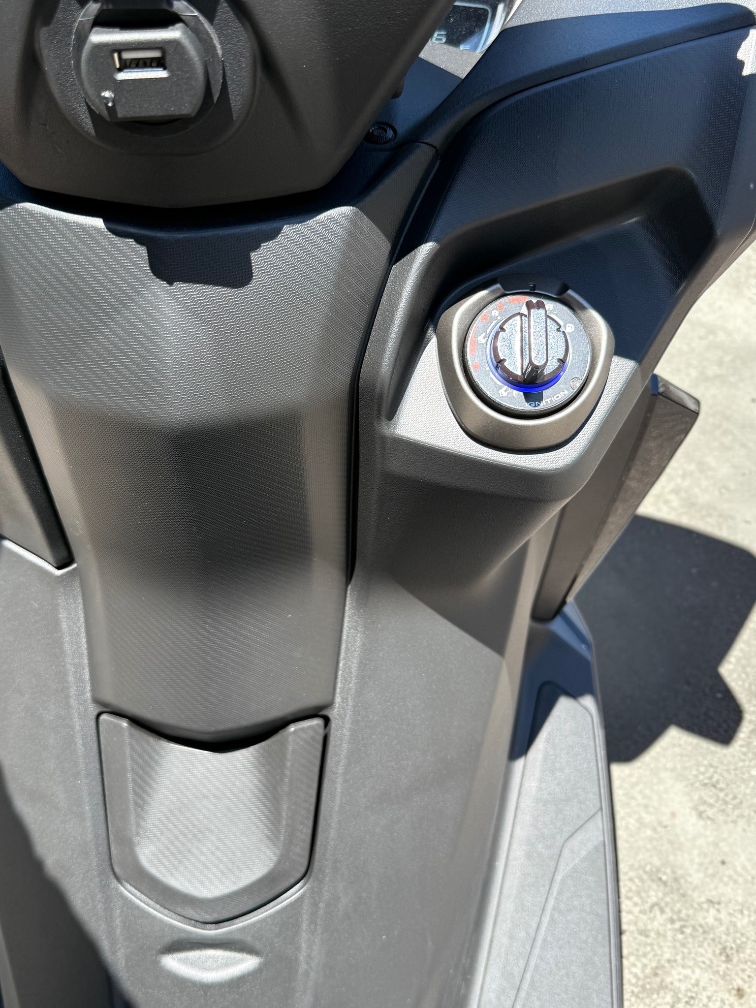 KYMCO Downtown 350 GT-image-6