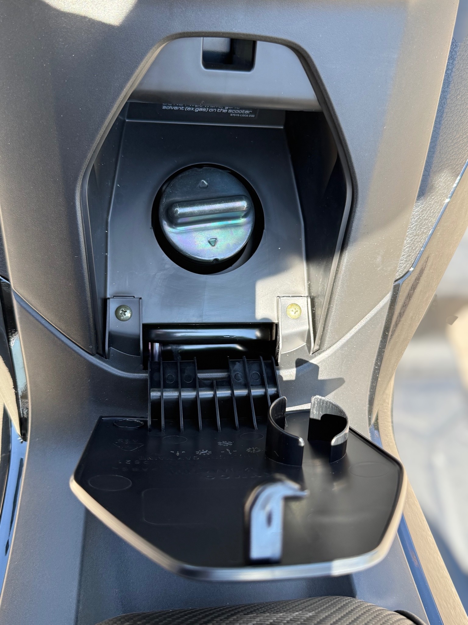 KYMCO Downtown 350 GT-image-3