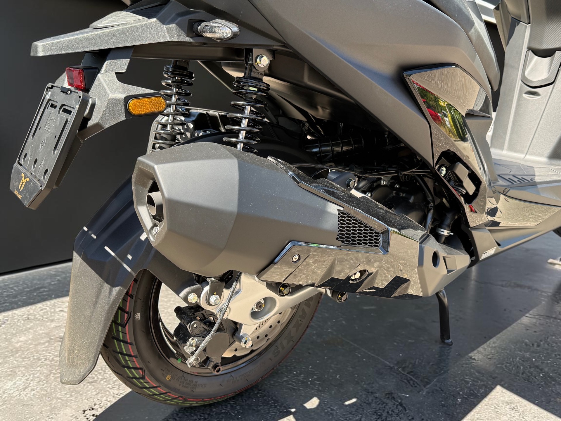 KYMCO Downtown 350 GT-image-5