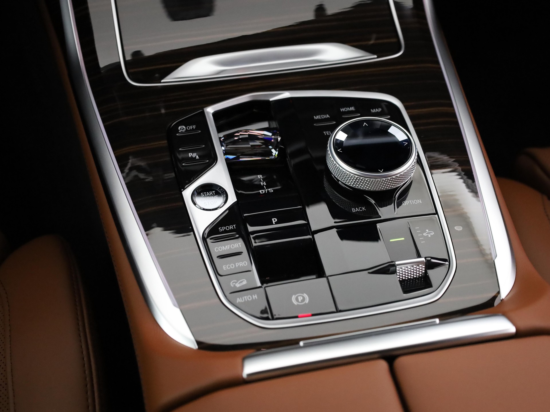 BMW X7 40i xDrive SAG-image-17