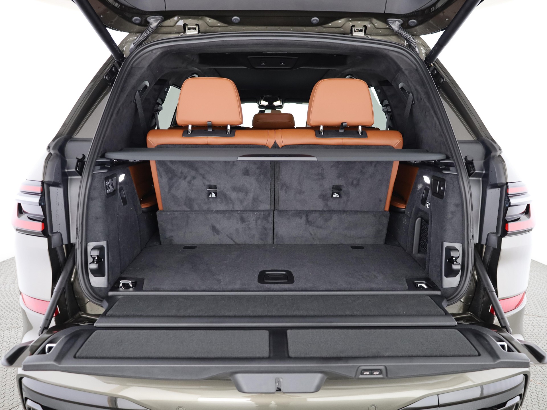 BMW X7 40i xDrive SAG-image-8