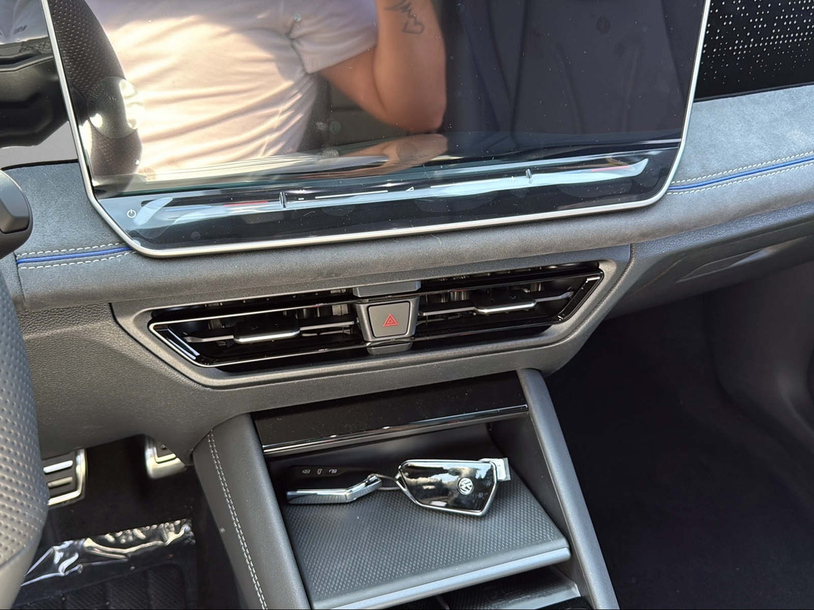 VW Tiguan 2.0 TSI DSG R-Line Plus 4Motion-image-10