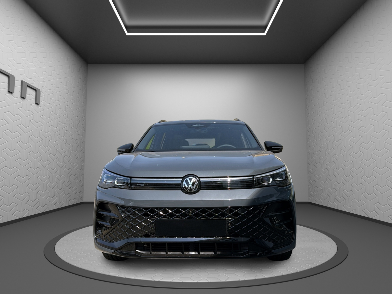 VW Tiguan 2.0 TSI DSG R-Line Plus 4Motion-showroom-element-3