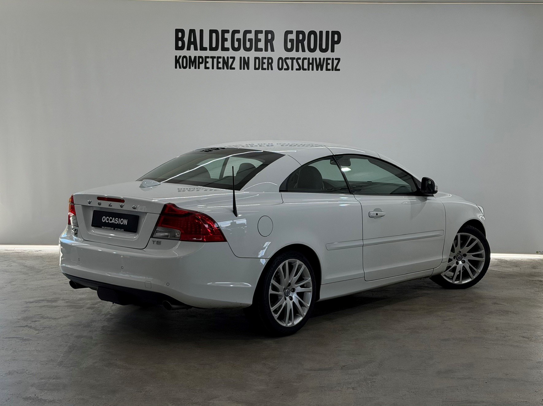 VOLVO C70 Cabriolet 2.5 20V T5 230 I-showroom-element-2