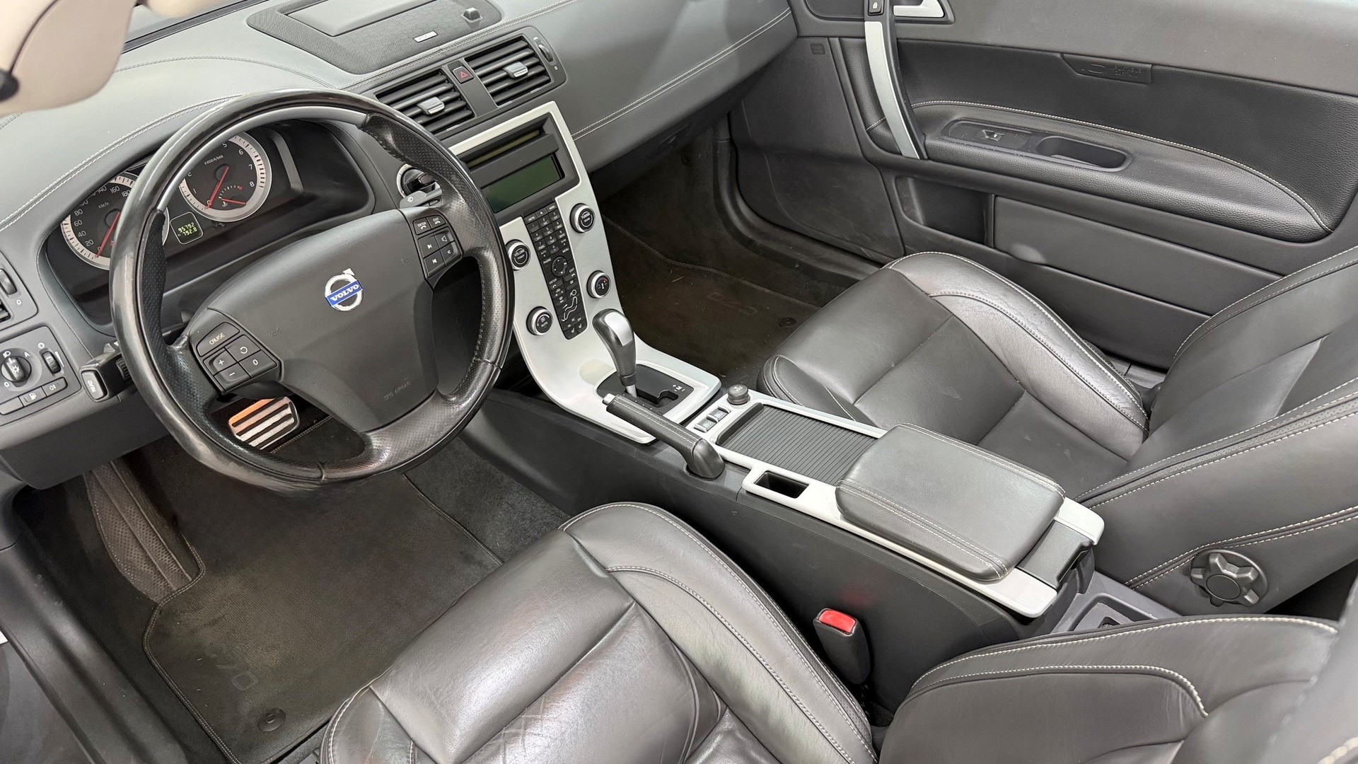 VOLVO C70 Cabriolet 2.5 20V T5 230 I-showroom-element-3