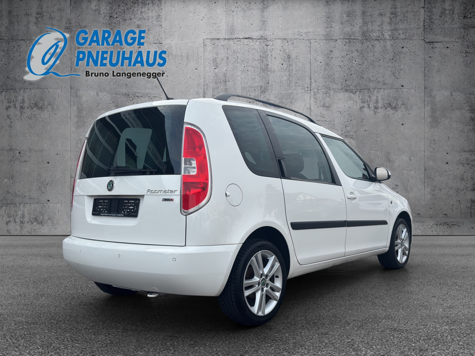 SKODA Roomster 1.2 TSI Ambition DSG-showroom-element-3