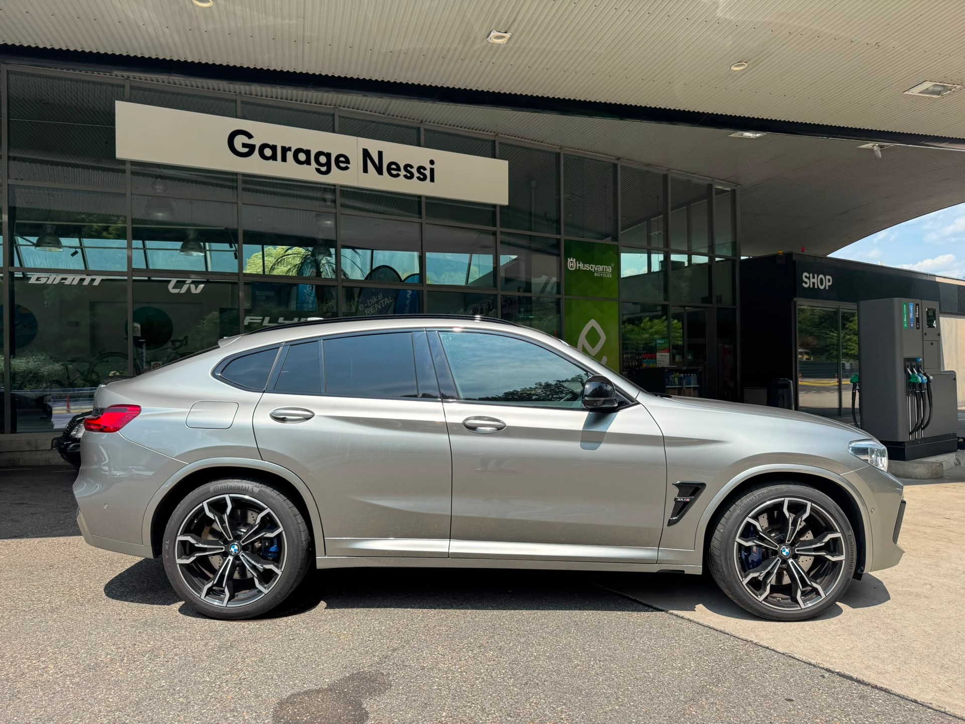 BMW X4M M Competition Steptronic-showroom-element-1