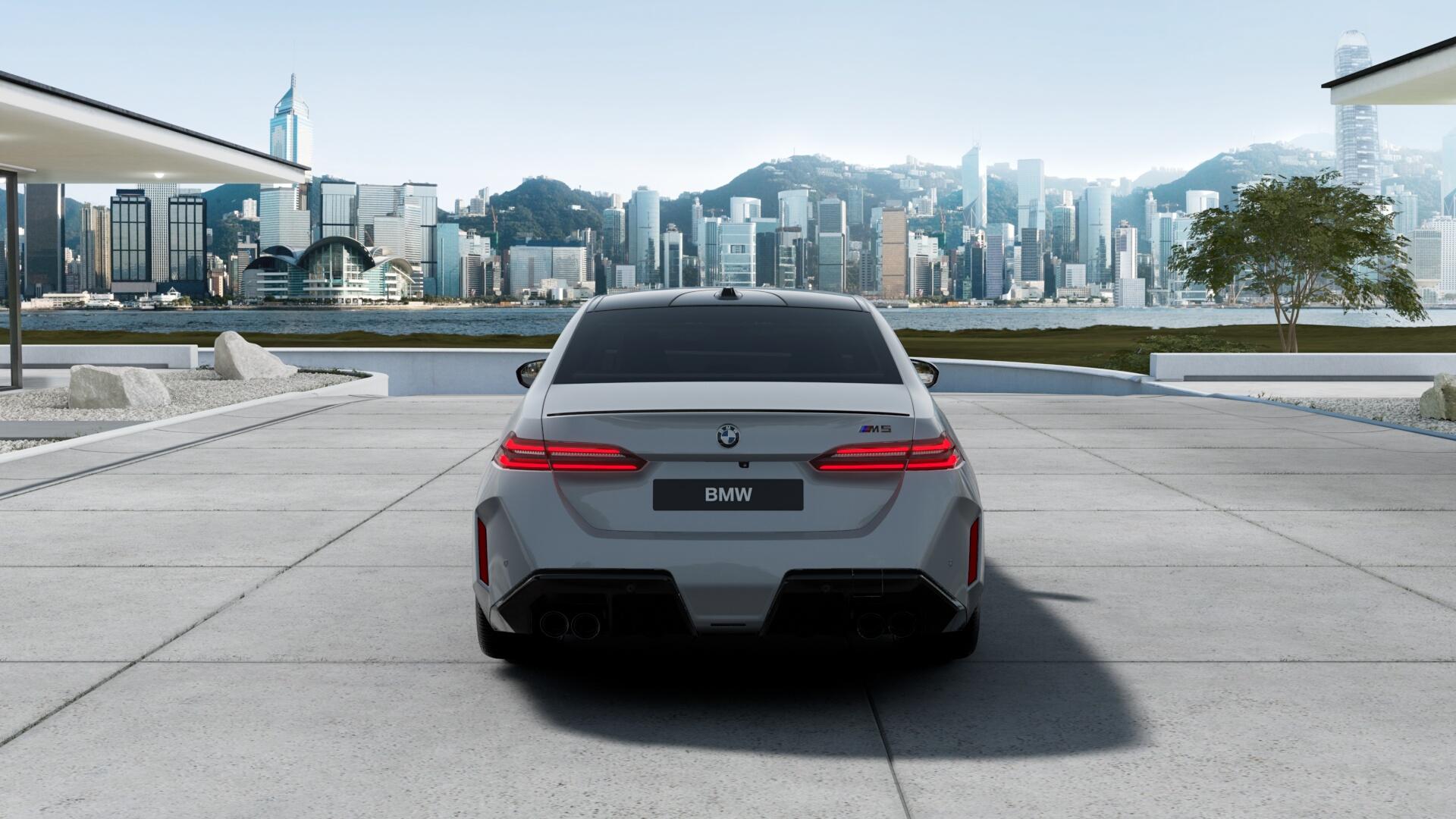 BMW M5 xDrive-showroom-element-2