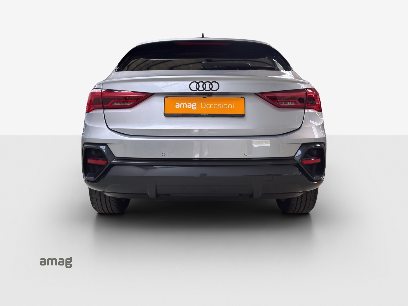 AUDI Q3 Sportback 35 TFSI Attraction S-tronic-showroom-element-3