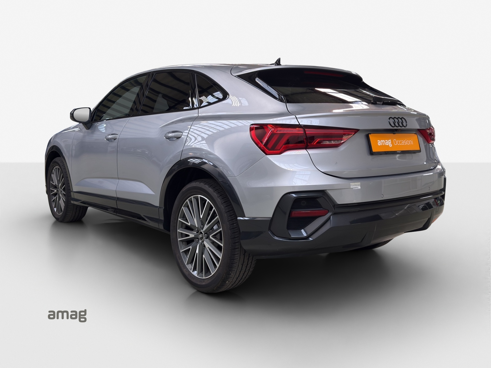 AUDI Q3 Sportback 35 TFSI Attraction S-tronic-showroom-element-2