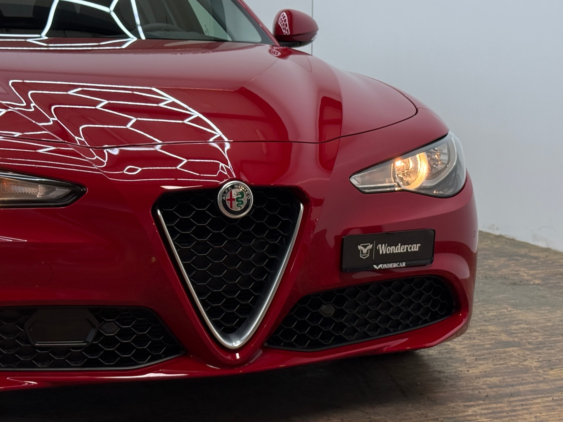 ALFA ROMEO Giulia 2.0 Super Automatic-showroom-element-3