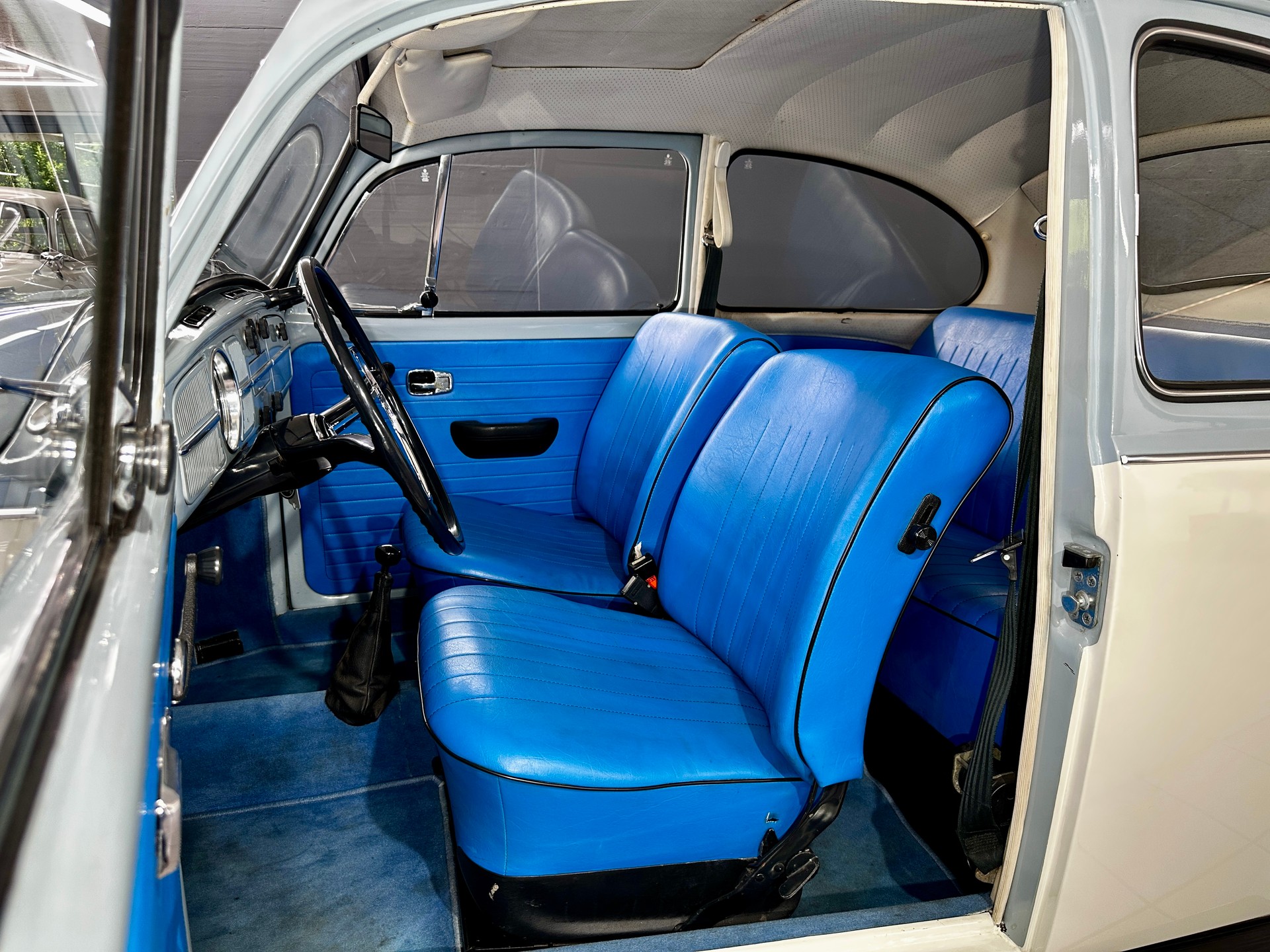 VW Käfer 11-1500 Veteranenfahrzeug-image-16
