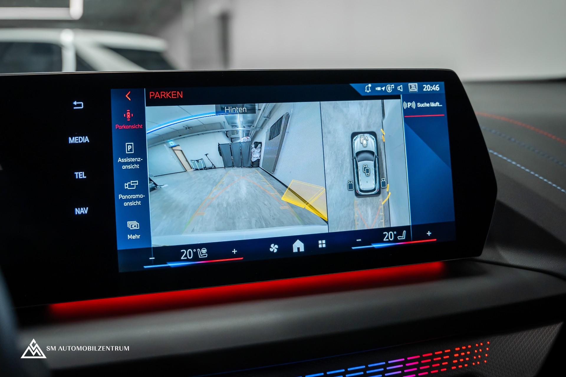 BMW M135i xDrive / Head-Up / 360° / Memorysitze / Iconic Glow-image-34
