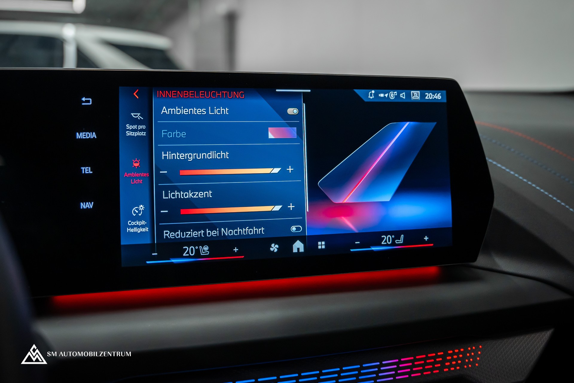 BMW M135i xDrive / Head-Up / 360° / Memorysitze / Iconic Glow-image-36