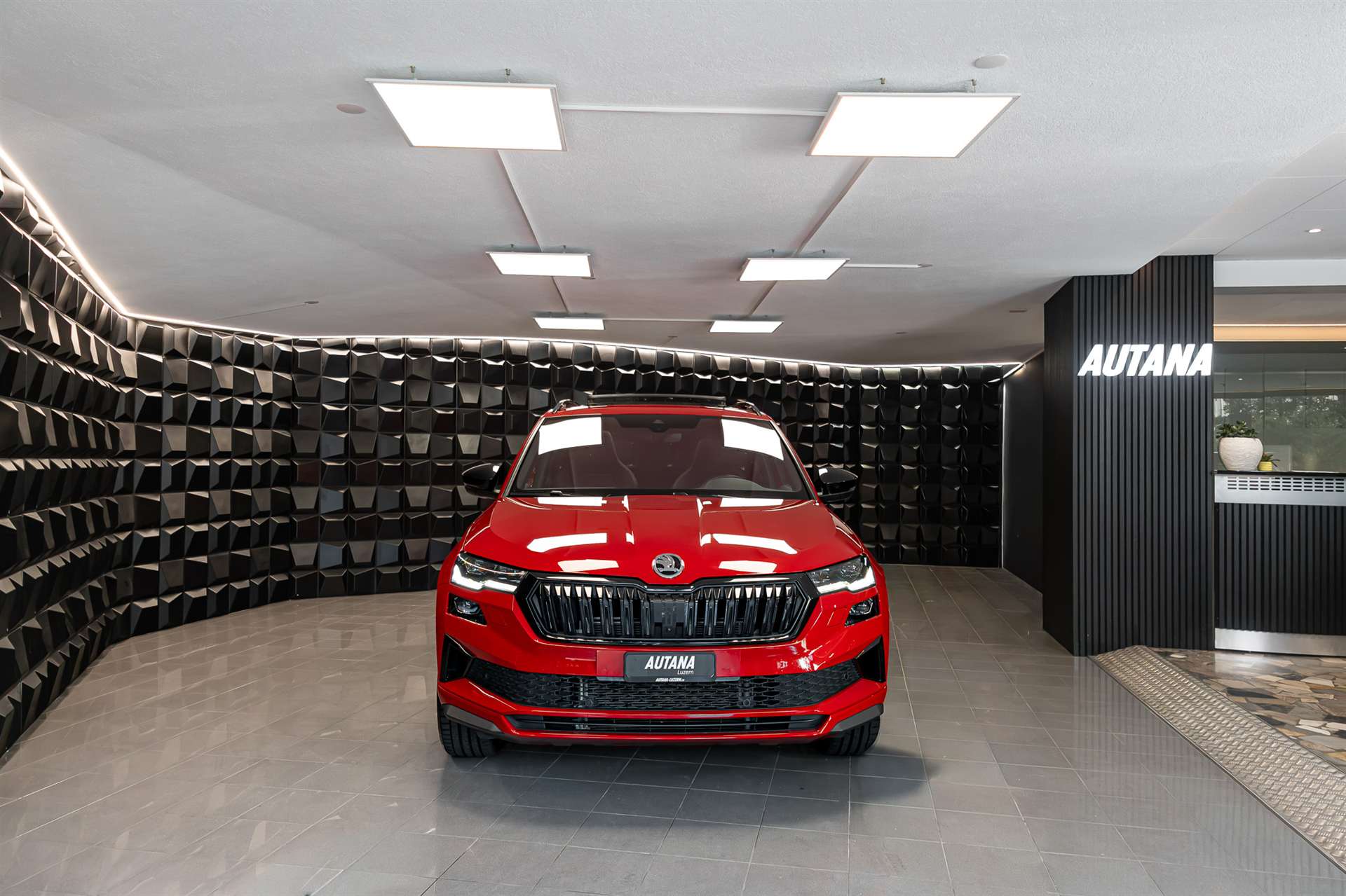 SKODA Karoq 2.0 TSI SportLine 4x4 DSG-showroom-element-3