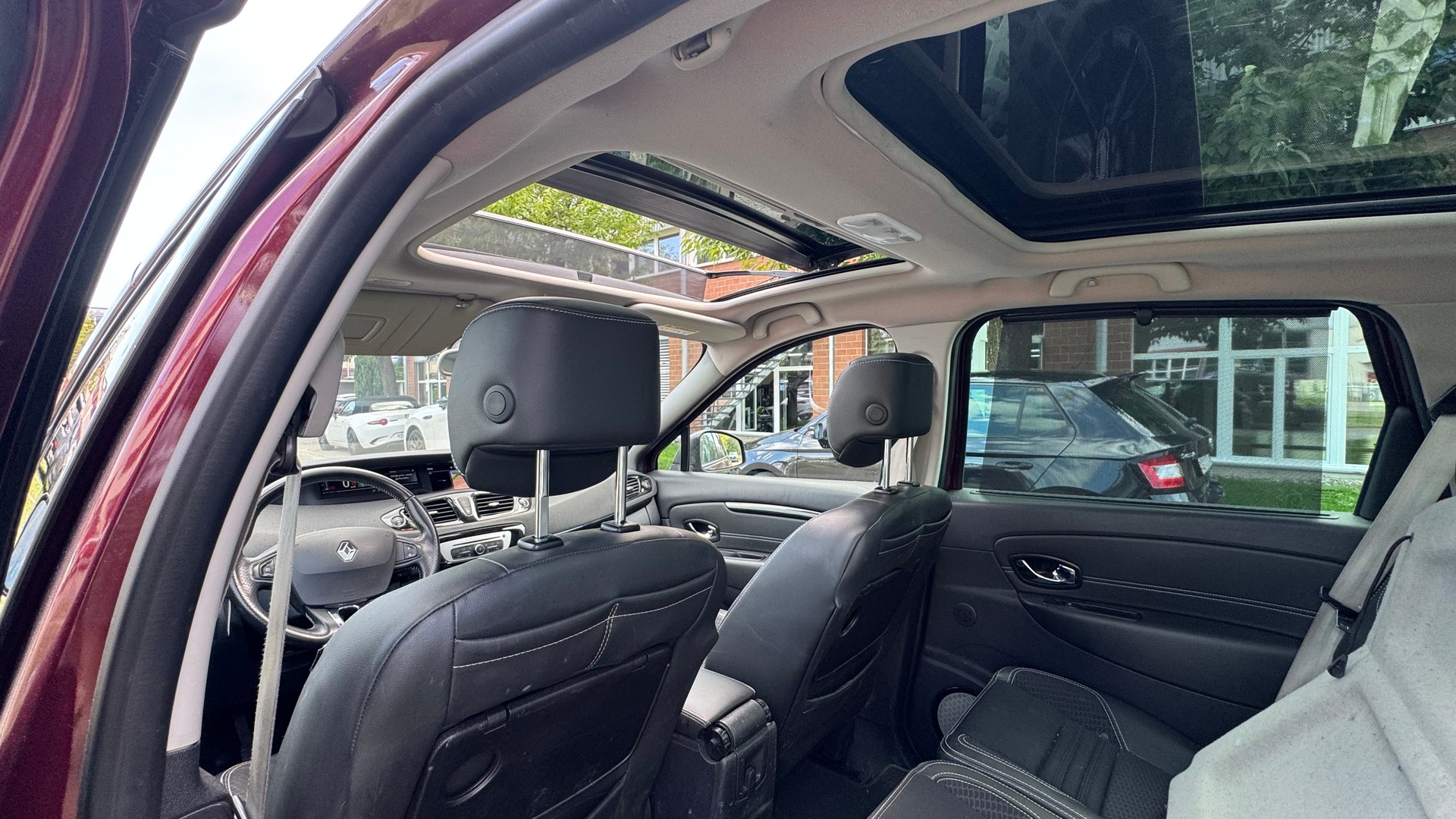 RENAULT Scénic 1.5 dCi Bose-image-8