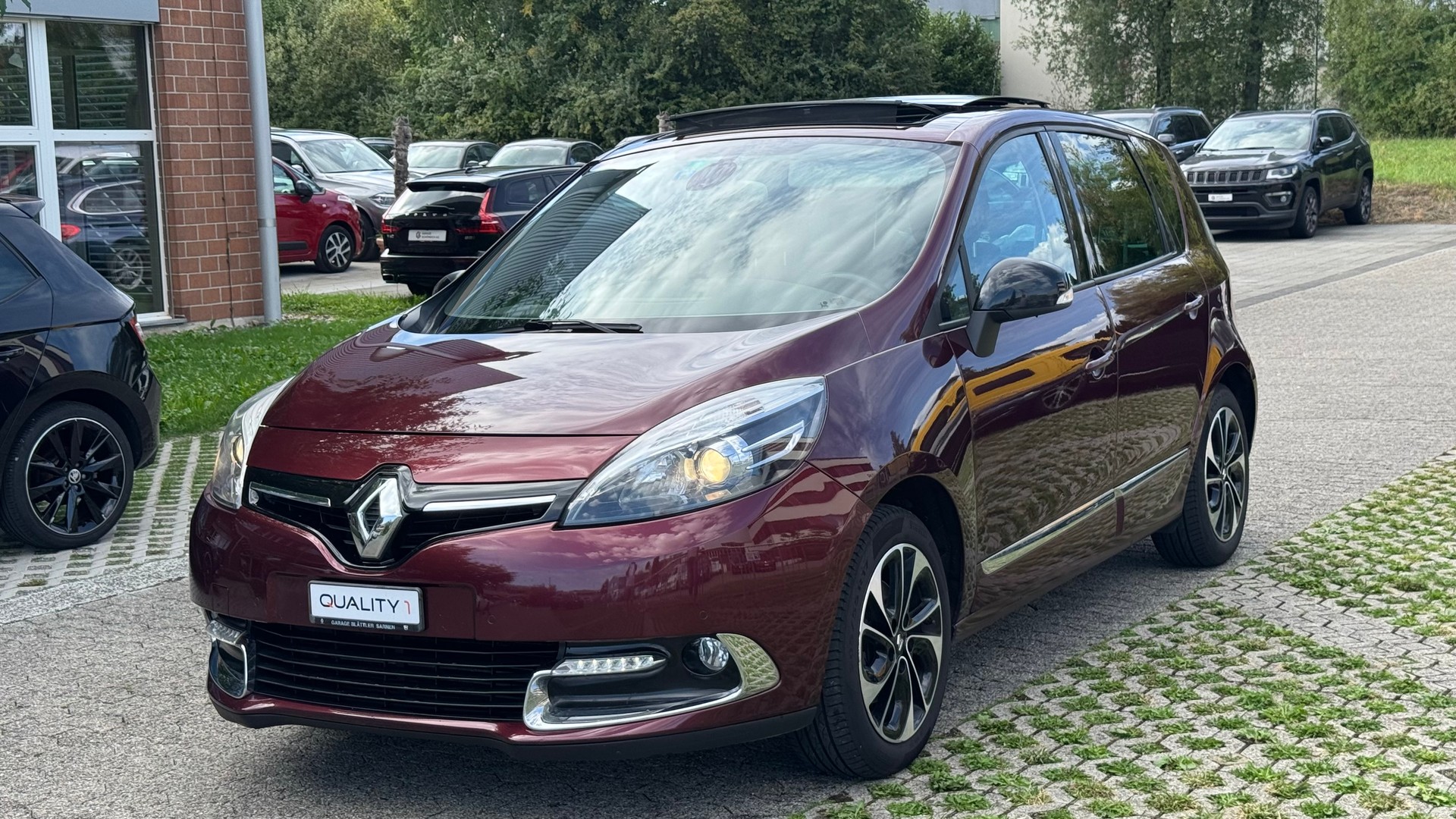 RENAULT Scénic 1.5 dCi Bose-image-1