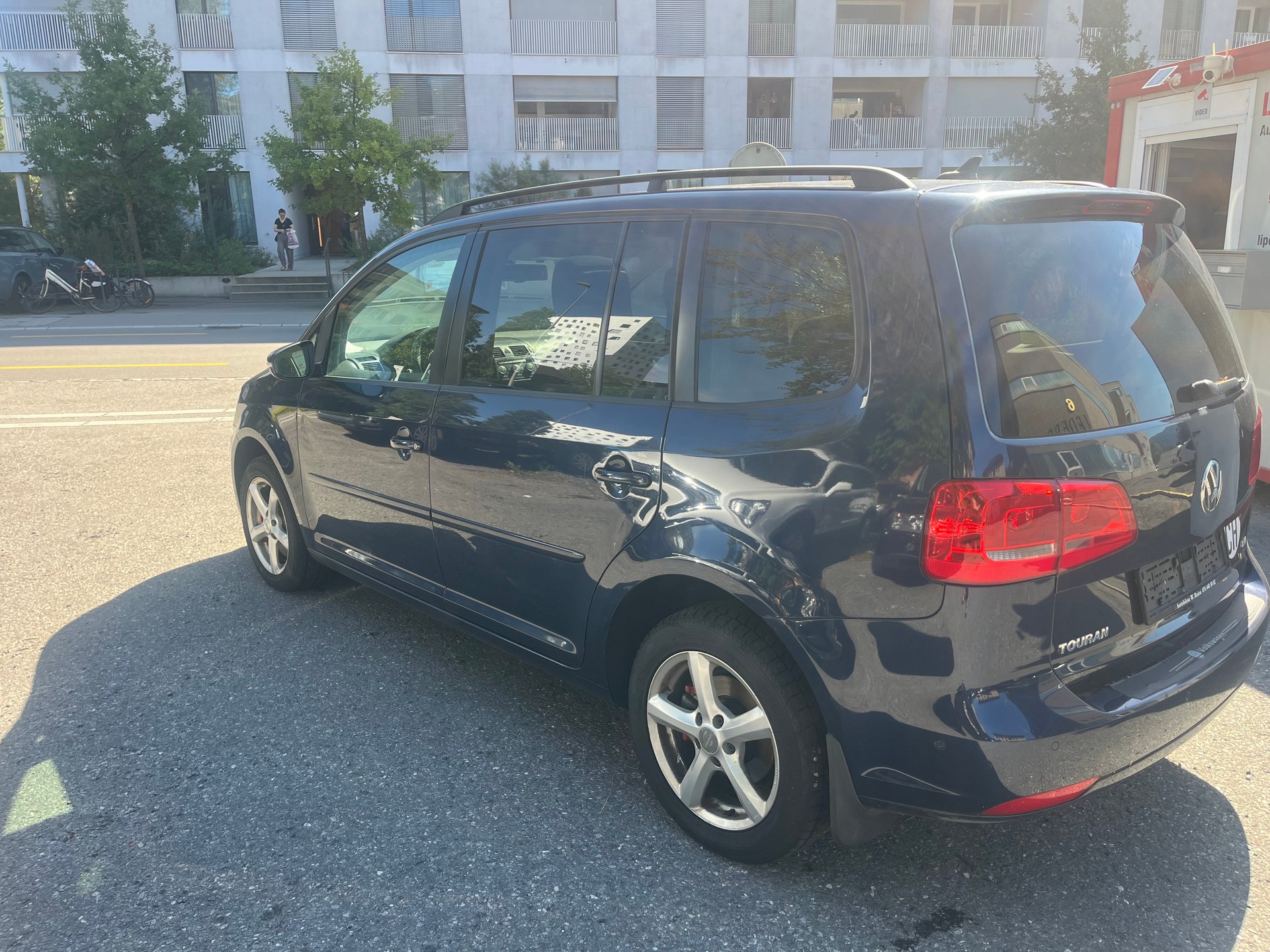VW Touran 1.4 TSI EcoFuel Comfortline DSG-image-2