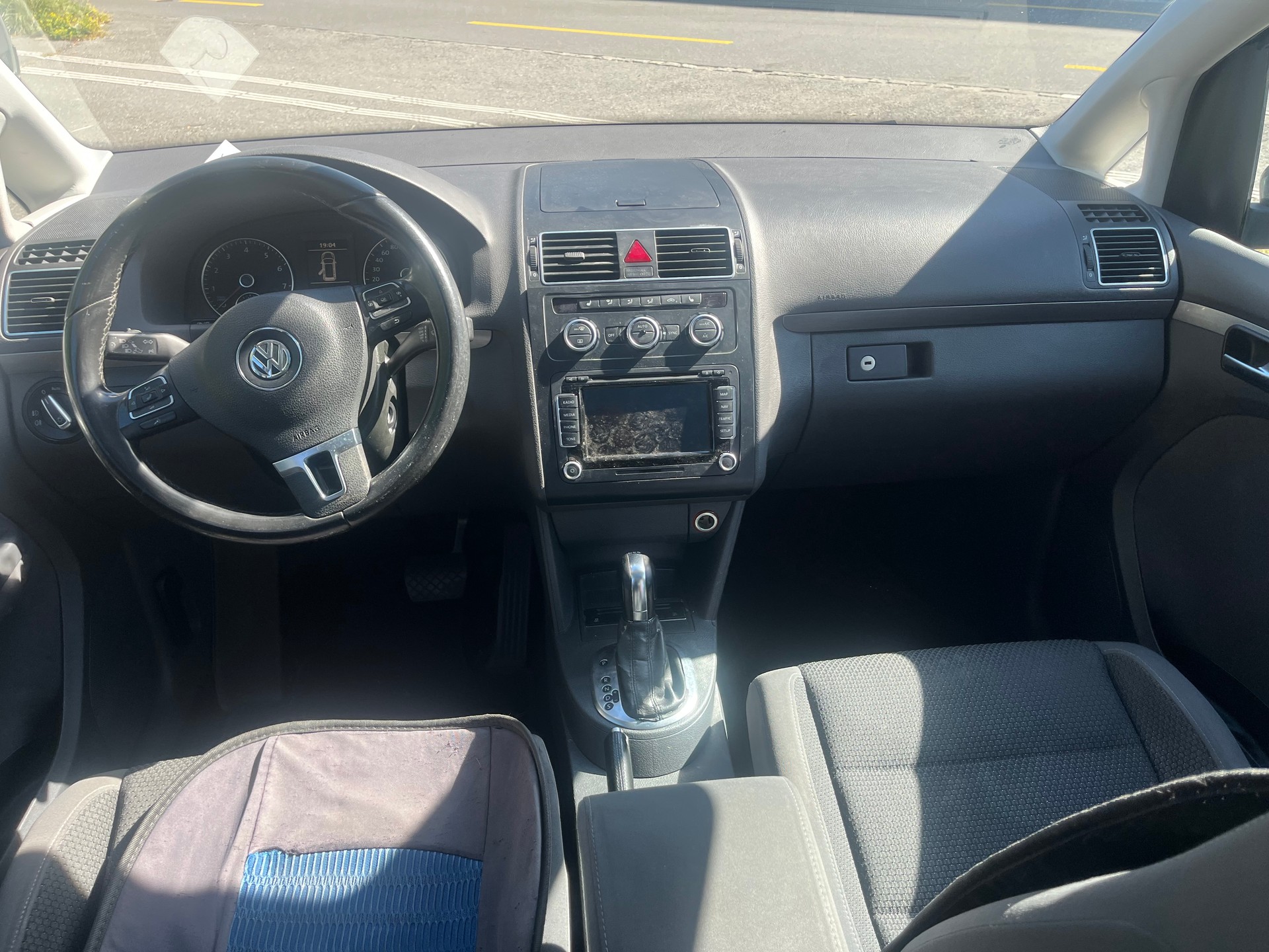 VW Touran 1.4 TSI EcoFuel Comfortline DSG-image-9