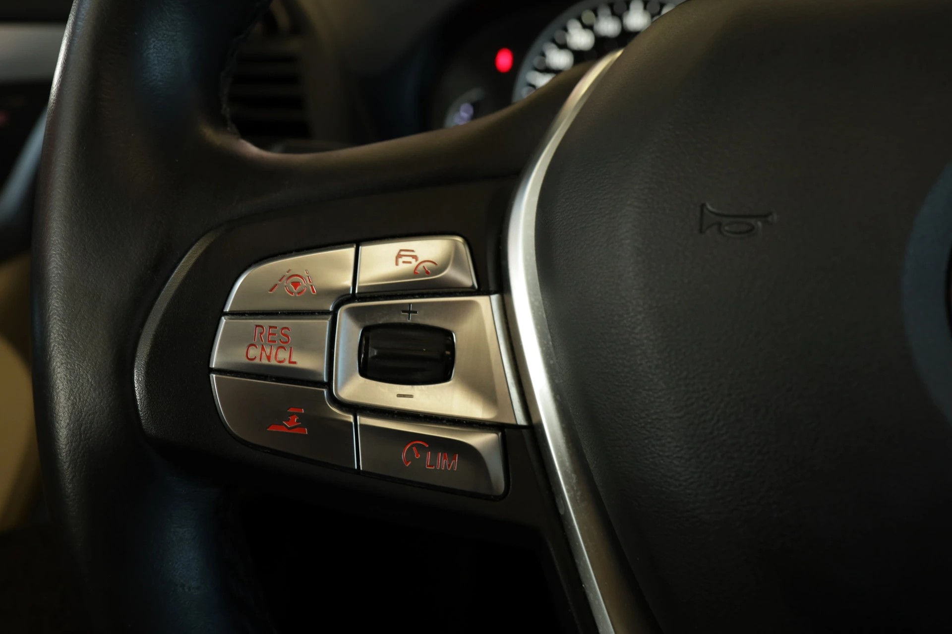 BMW X3 xDrive 20i Steptronic Toit panoramique / Head-Up Display / Driving Assistant Plus-image-16