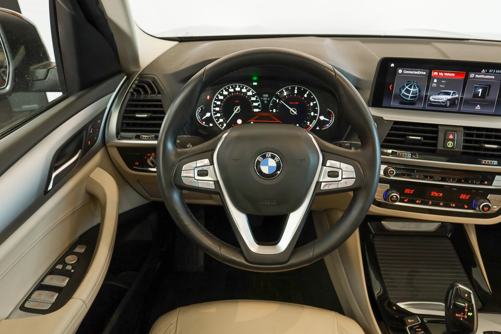 BMW X3 xDrive 20i Steptronic Toit panoramique / Head-Up Display / Driving Assistant Plus-image-7