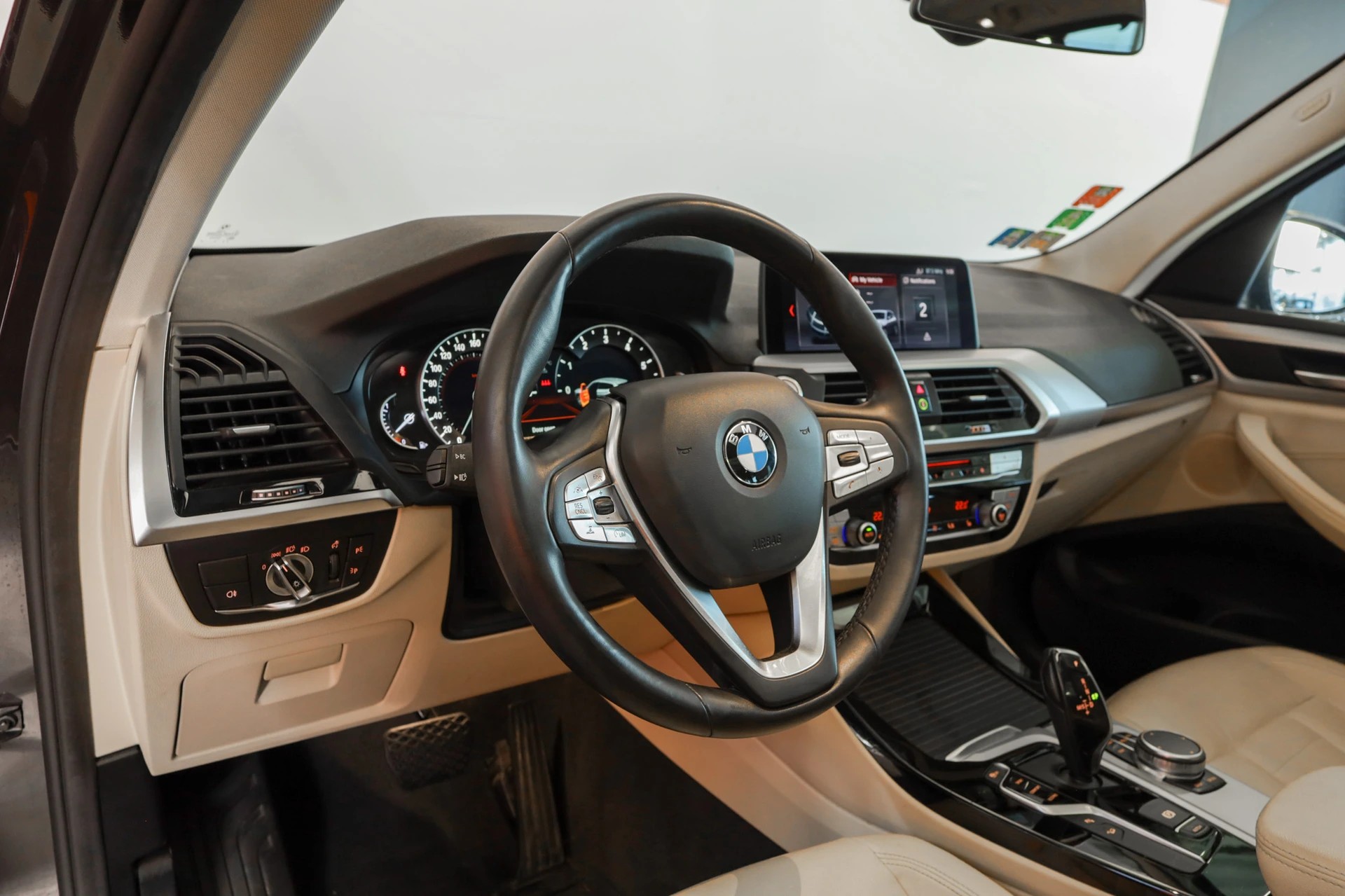 BMW X3 xDrive 20i Steptronic Toit panoramique / Head-Up Display / Driving Assistant Plus-image-6