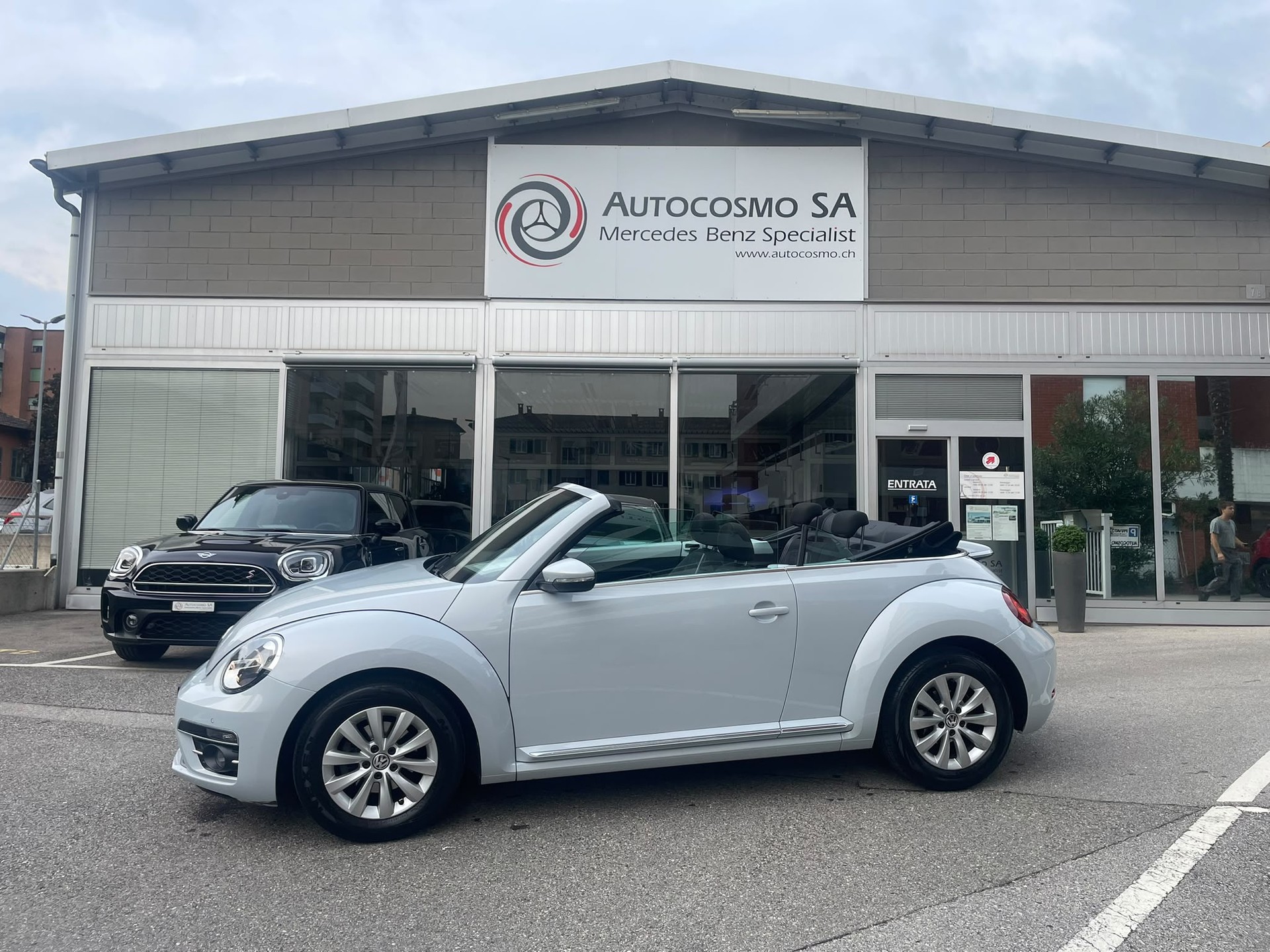 VW BEETLE