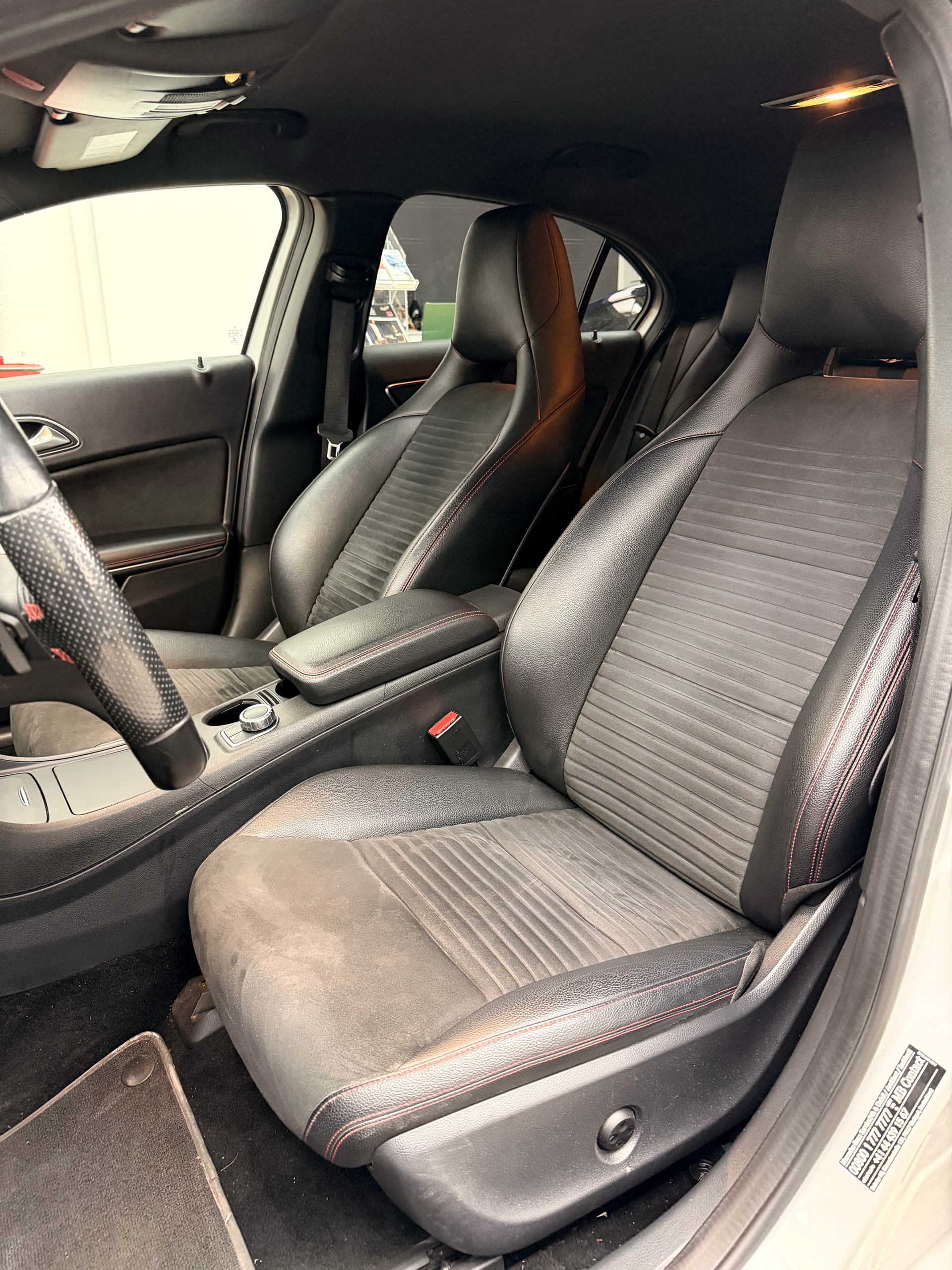 MERCEDES-BENZ A 200 CDI Style 4Matic 7G-DCT-image-11