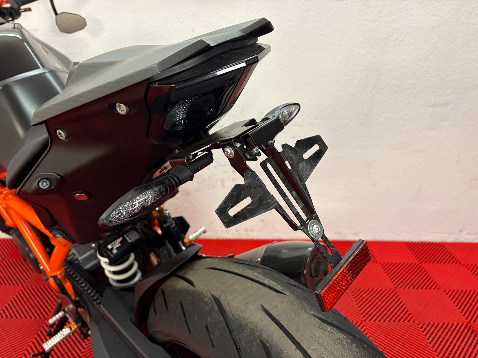 KTM 1290 Super Duke R-image-11