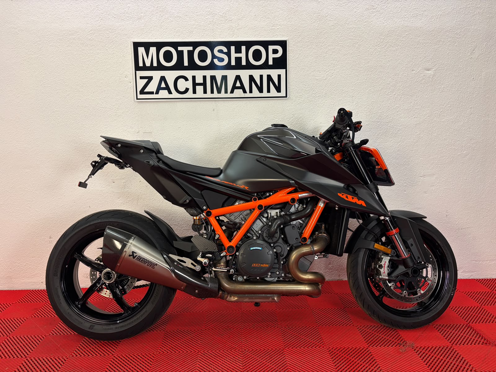 KTM 1290 Super Duke R