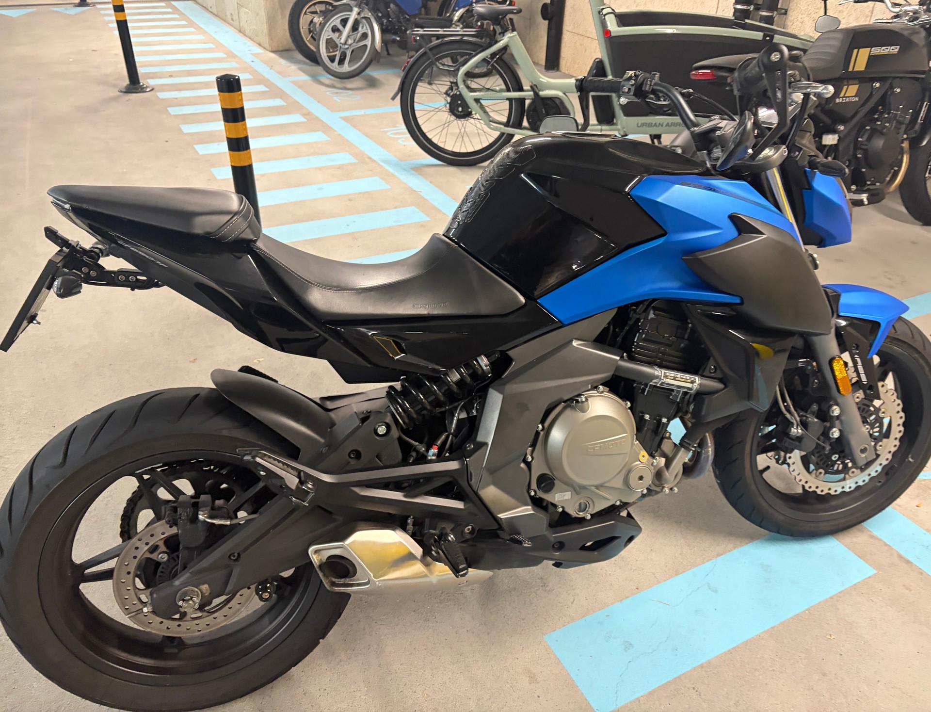 CF MOTO 650 NK (35kW)-image-9