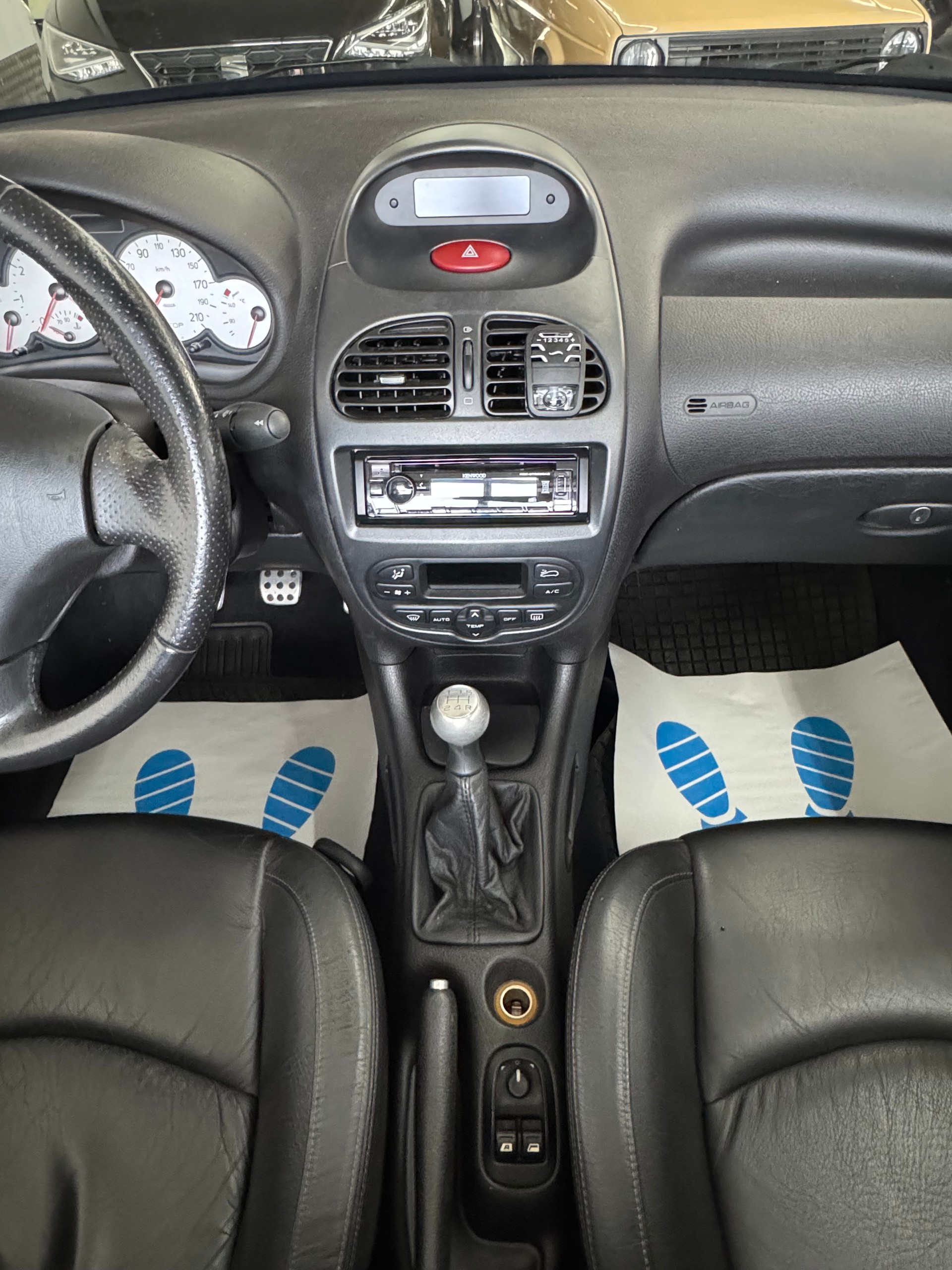 PEUGEOT 206 CC 2.0 16V-image-22