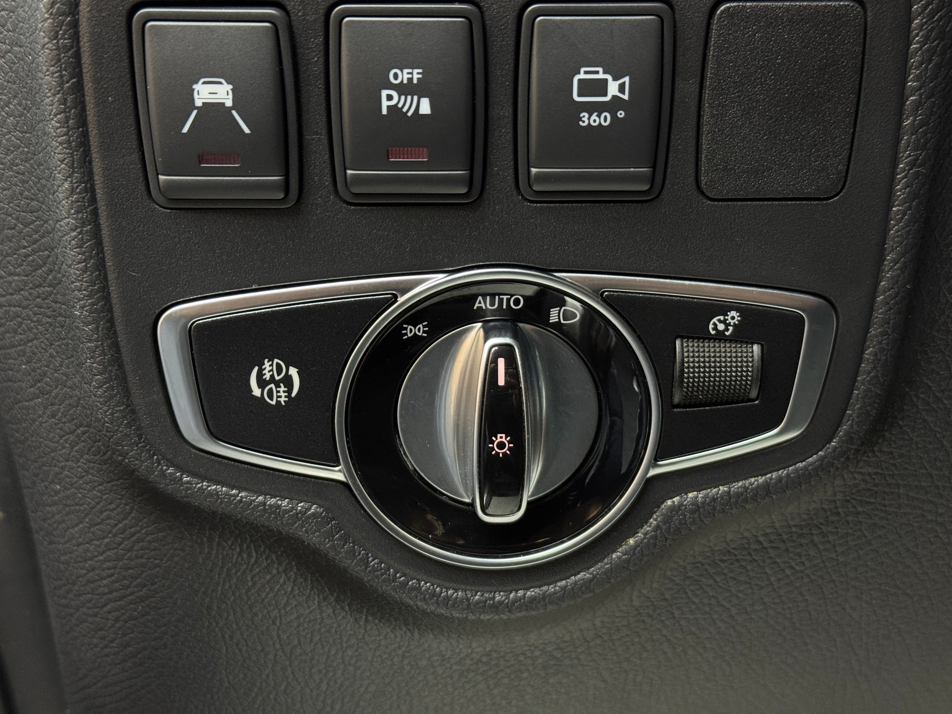 MERCEDES-BENZ X 350 d 4MATIC Progressive A Doppel Cab.-image-9