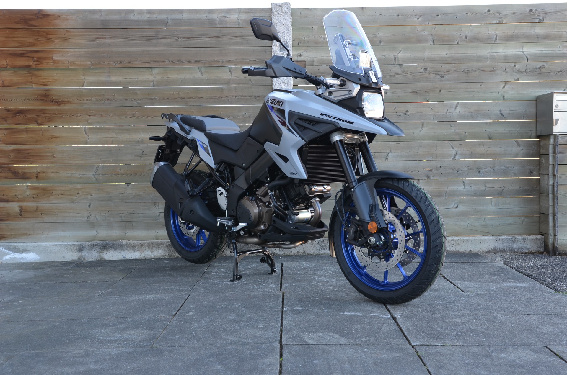 SUZUKI DL 1050-image-3