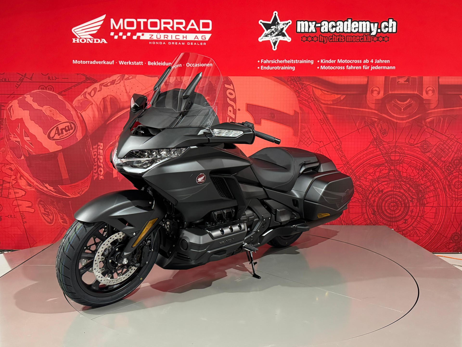 HONDA Bagger DCT *Ballistic Black*-image-5