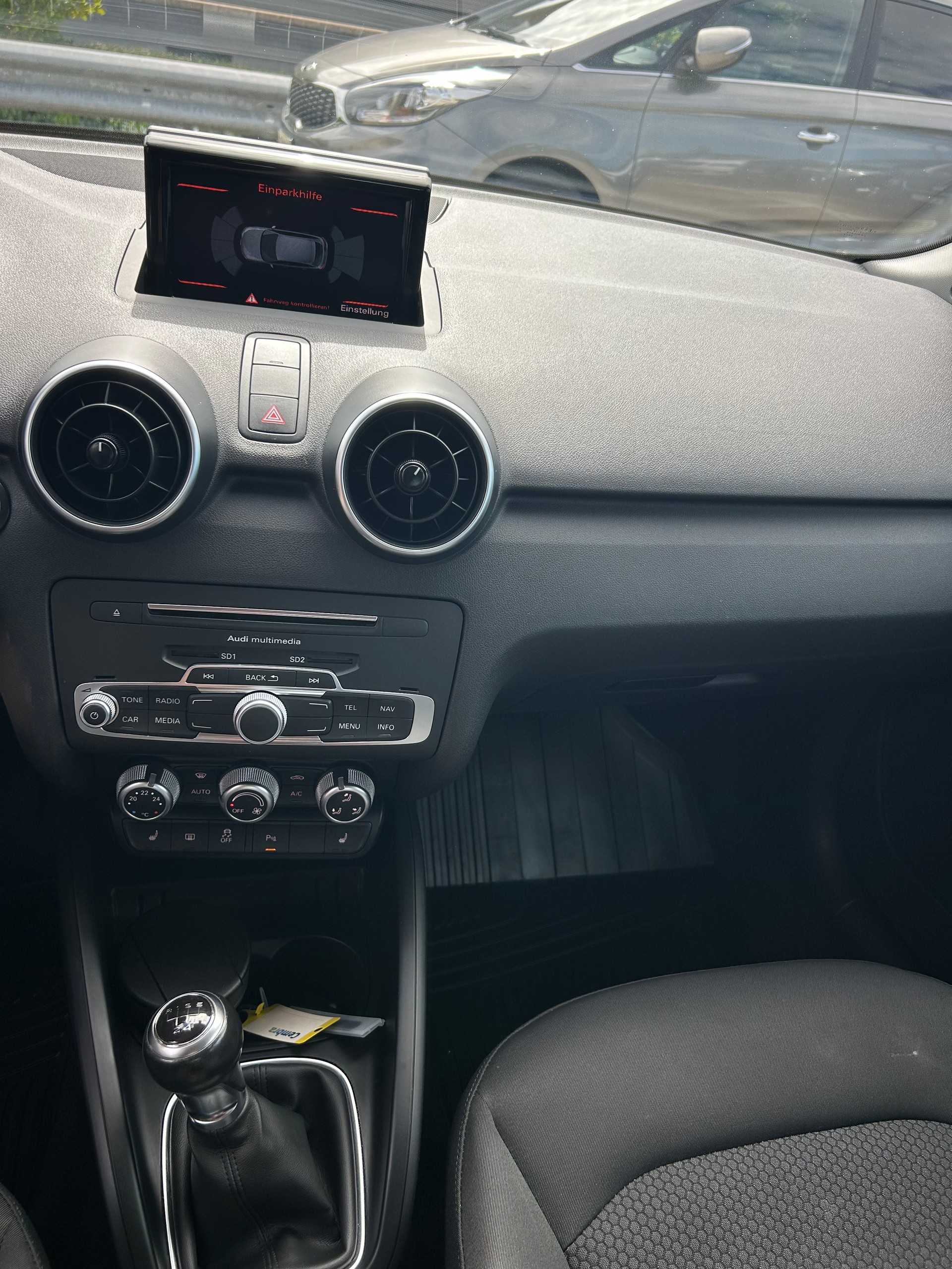AUDI A1 Sportback 1.0 TFSI-image-12