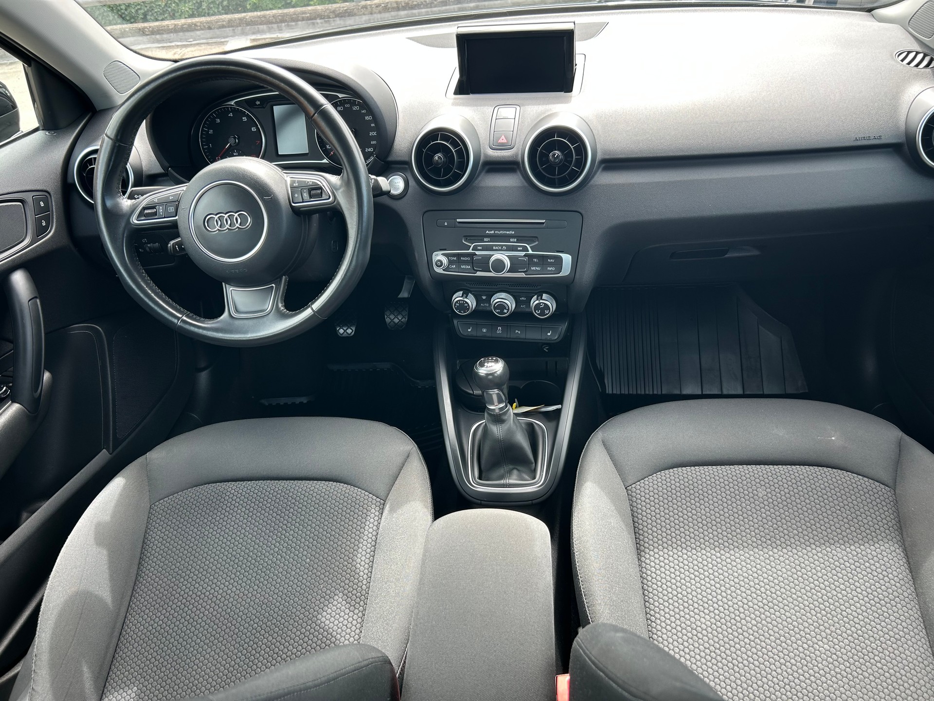 AUDI A1 Sportback 1.0 TFSI-image-7