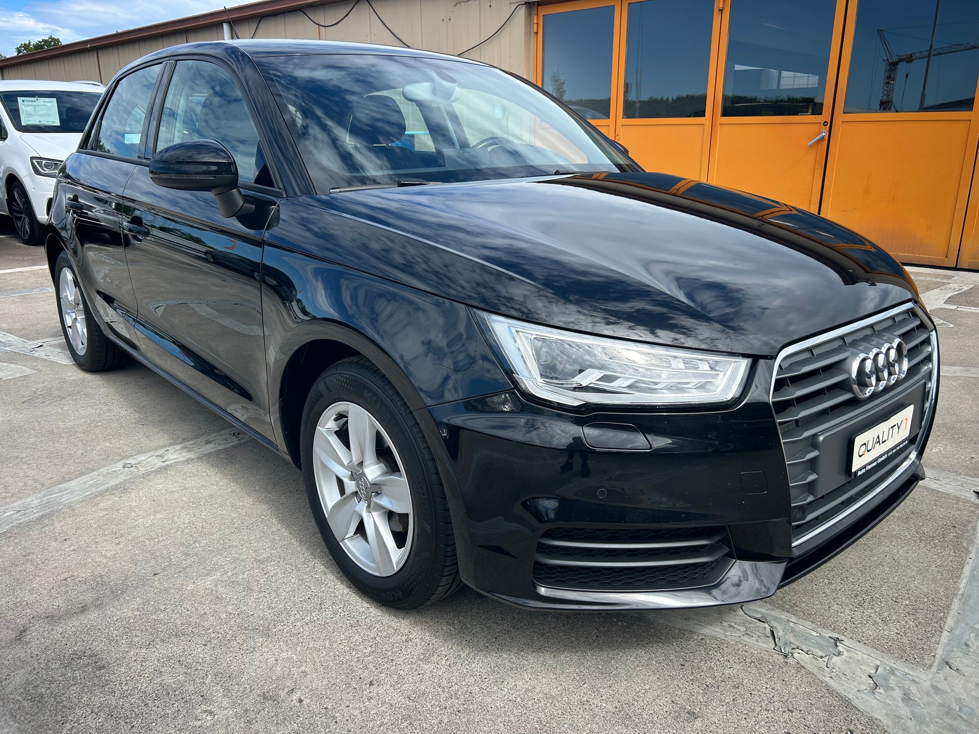 AUDI A1 Sportback 1.0 TFSI-image-5
