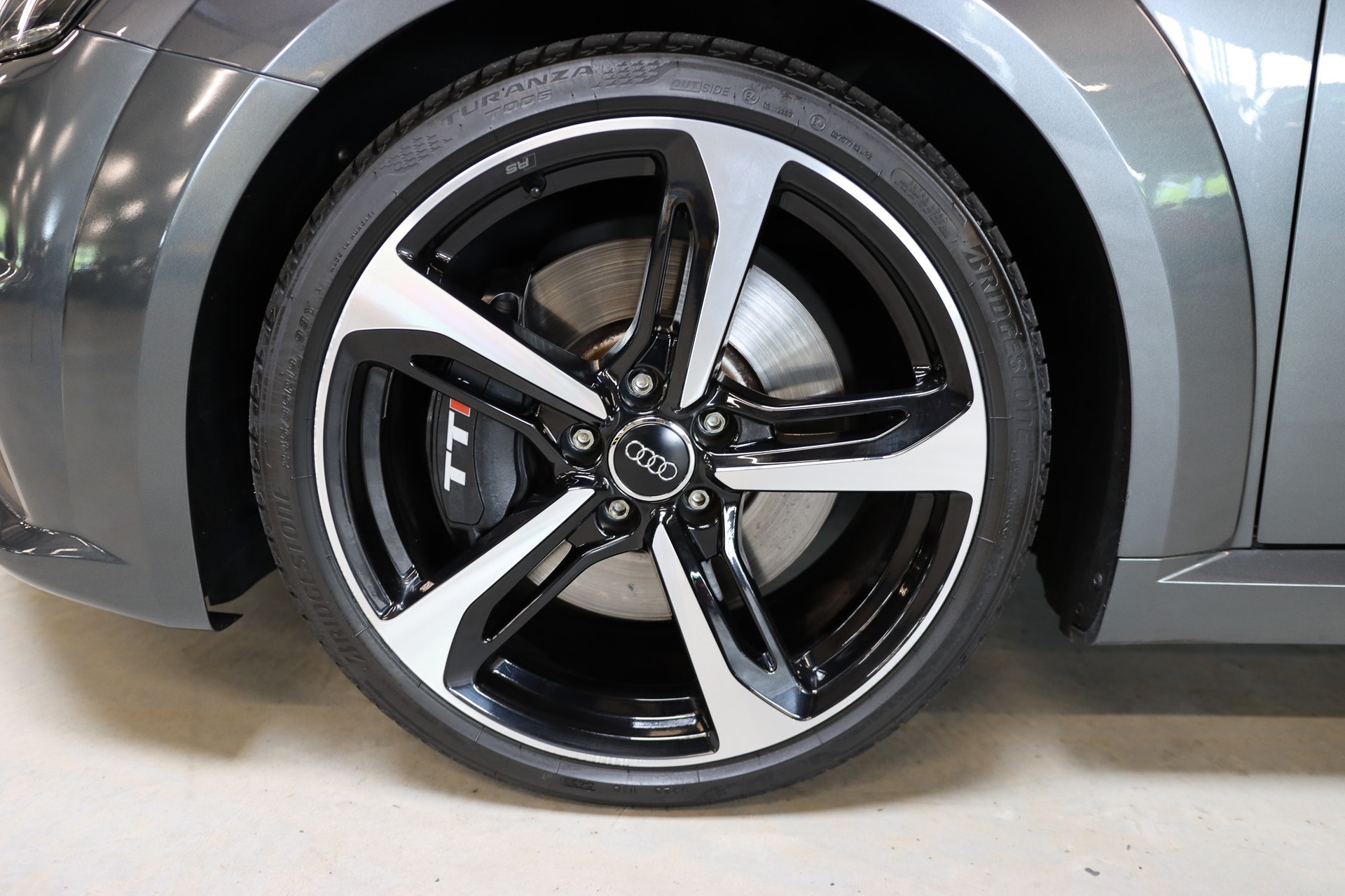 AUDI TTS Coupé 2.0 TFSI quattro-image-8
