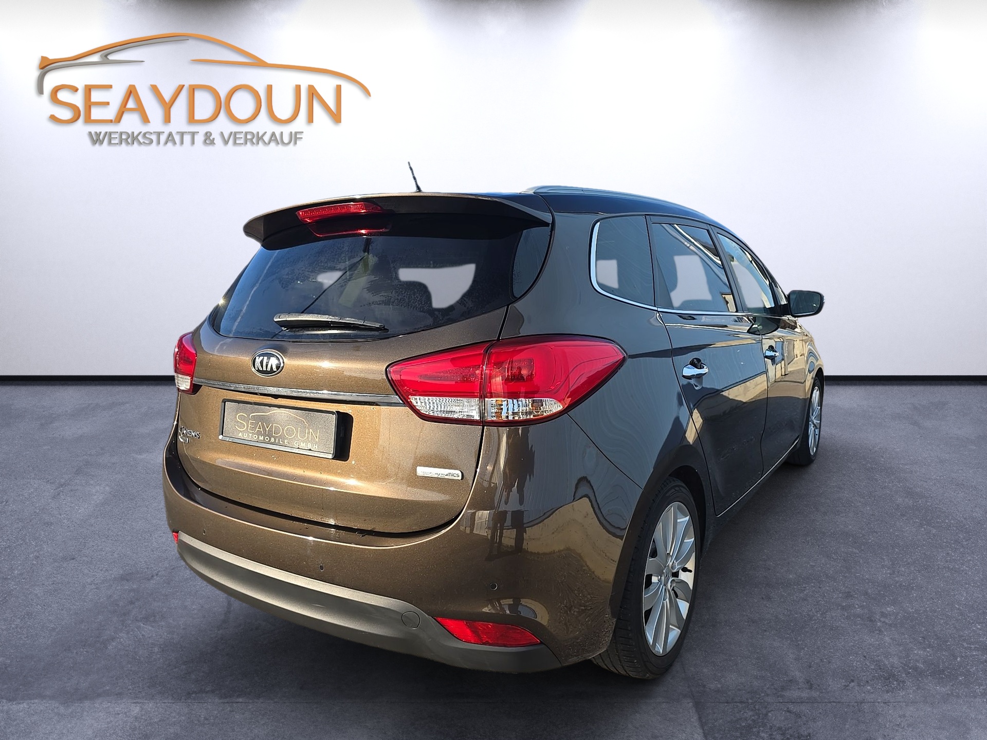 KIA Carens 1.7 CRDi Style-showroom-element-2