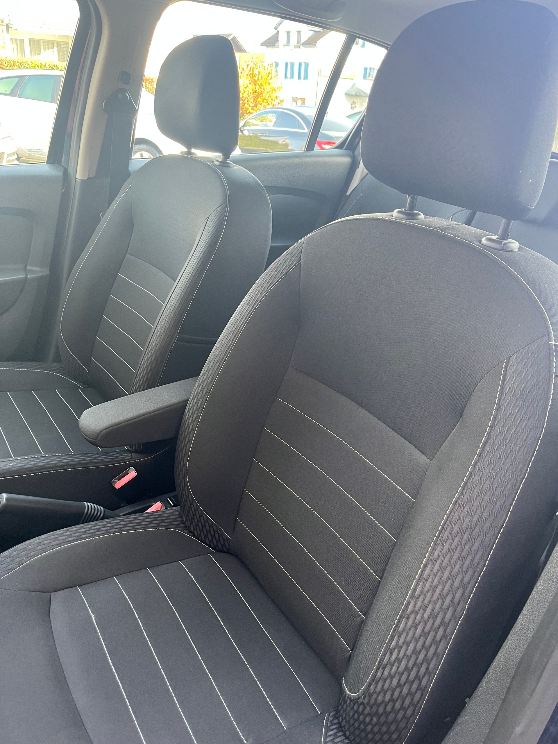 DACIA Sandero 1.0 Comfort-image-5