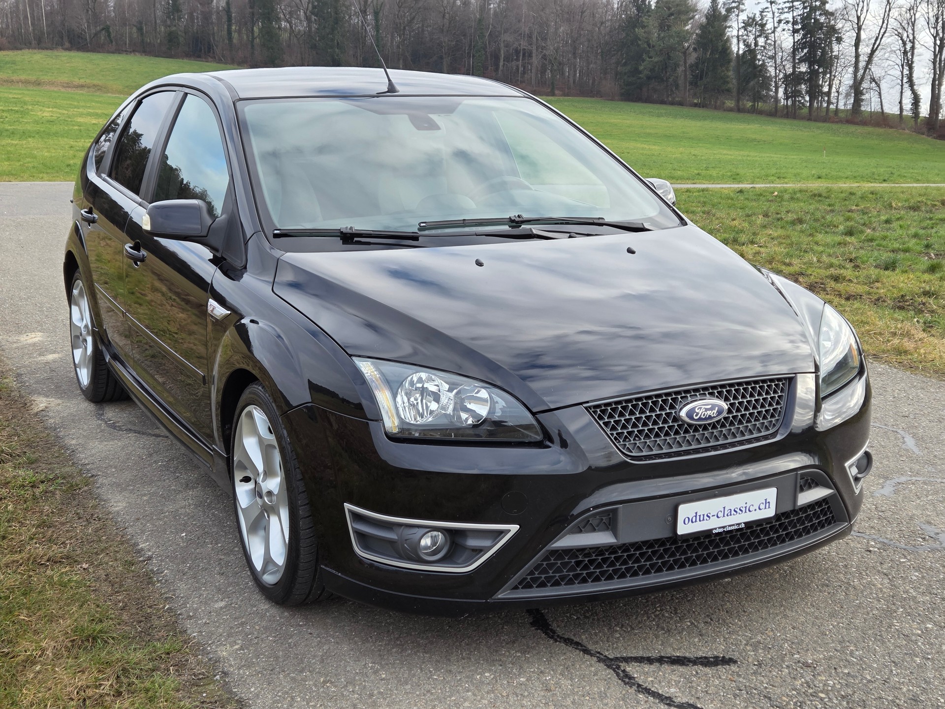 FORD Focus 2.5 Turbo ST-image-1