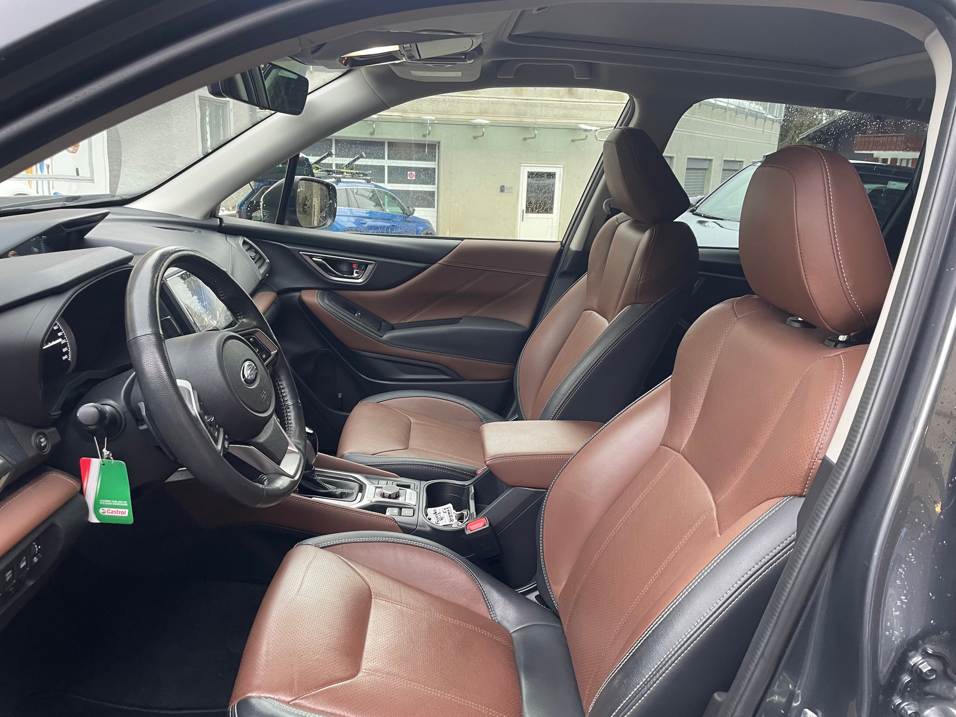 SUBARU Forester 2.0i e-Boxer Luxury Lineartronic-image-7