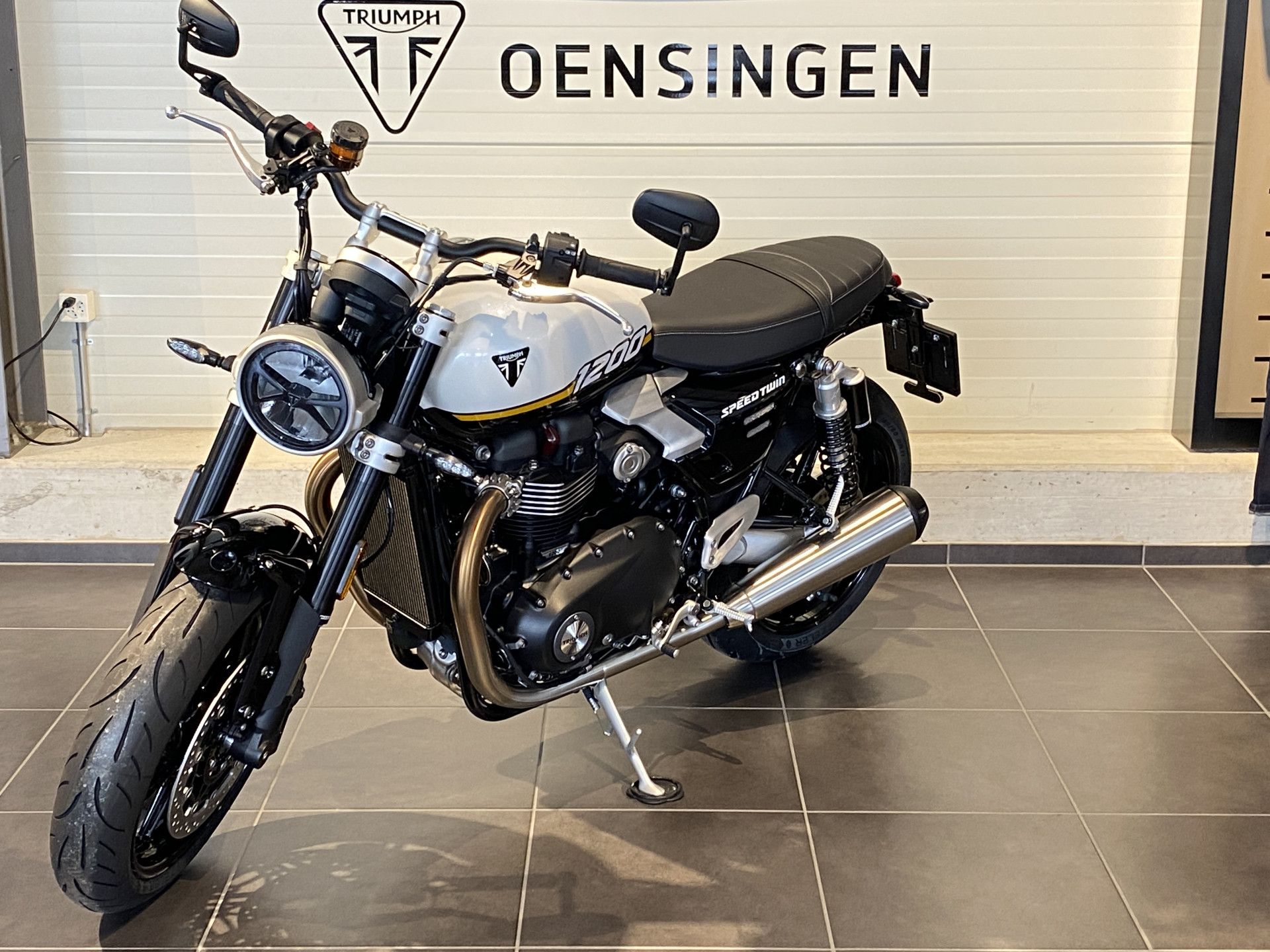 TRIUMPH Speed Twin 1200 (4.49 % Power Leasing - Gültig bis 31.06.2026)-image-1